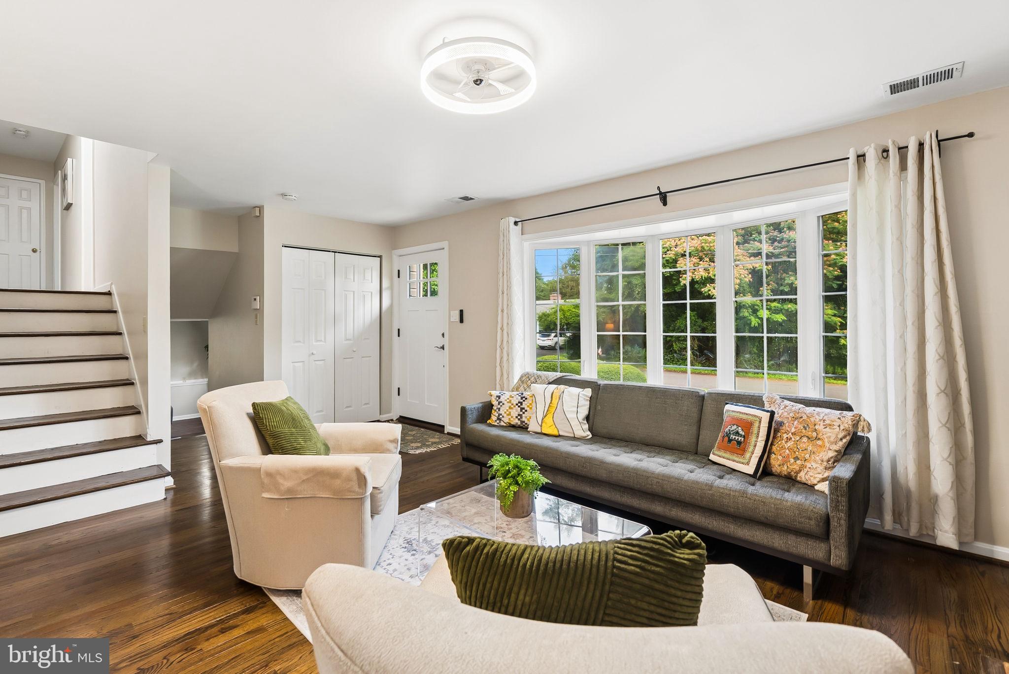 110 LAKE VIEW DRIVE