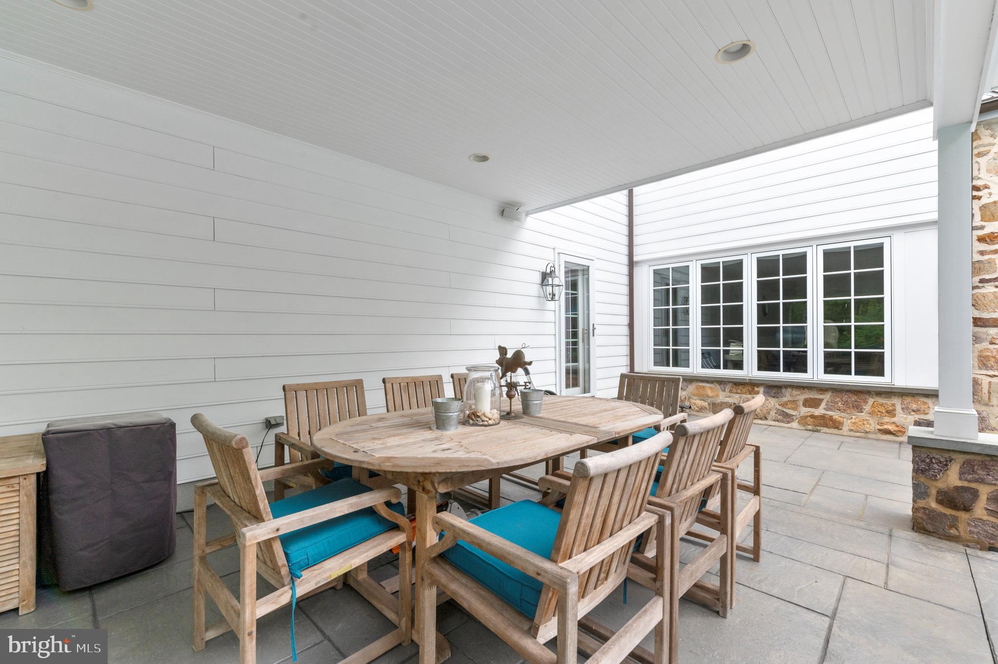 GLADWYNE - Residential