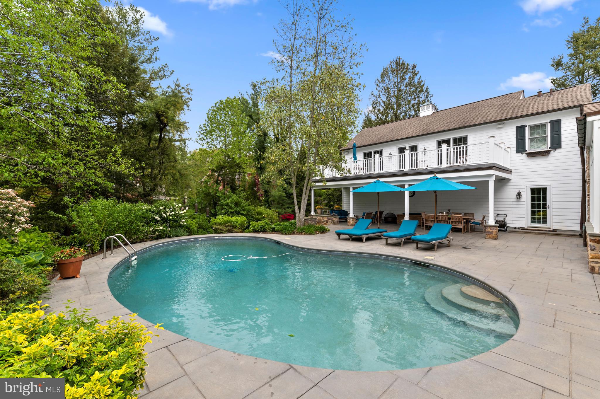 GLADWYNE - Residential