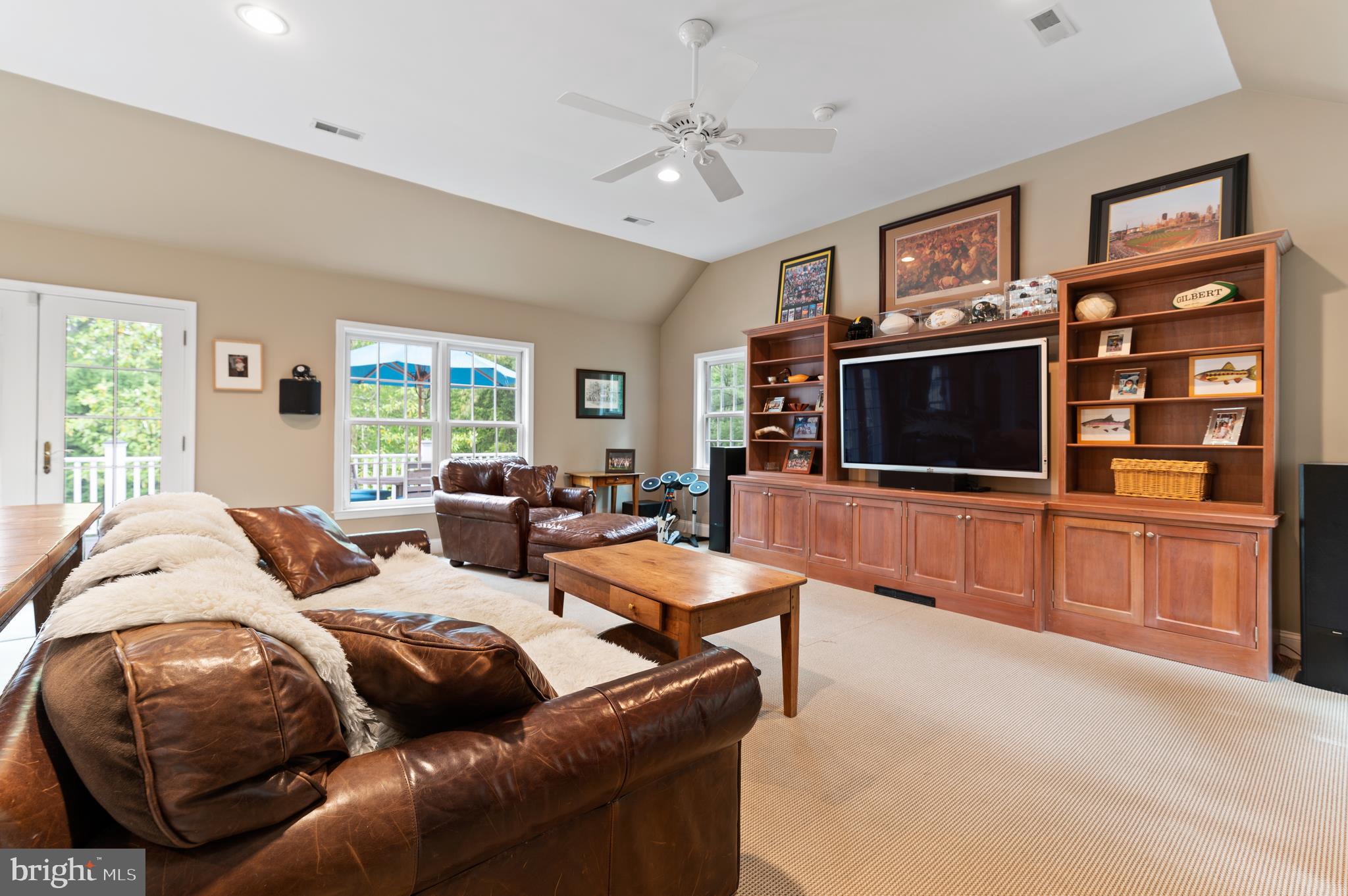 GLADWYNE - Residential