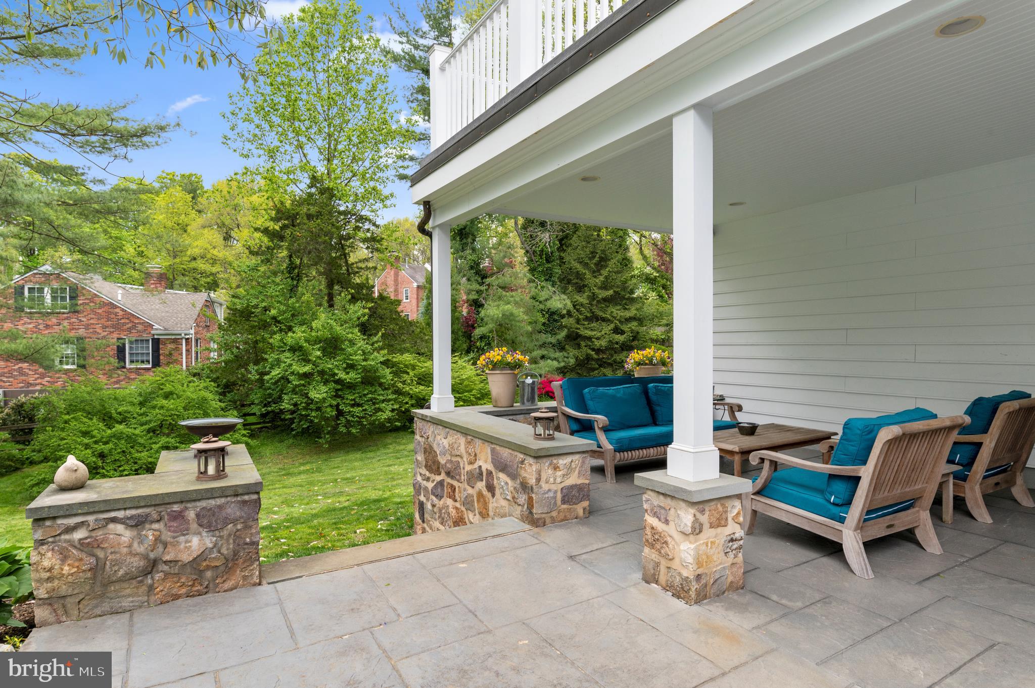 GLADWYNE - Residential