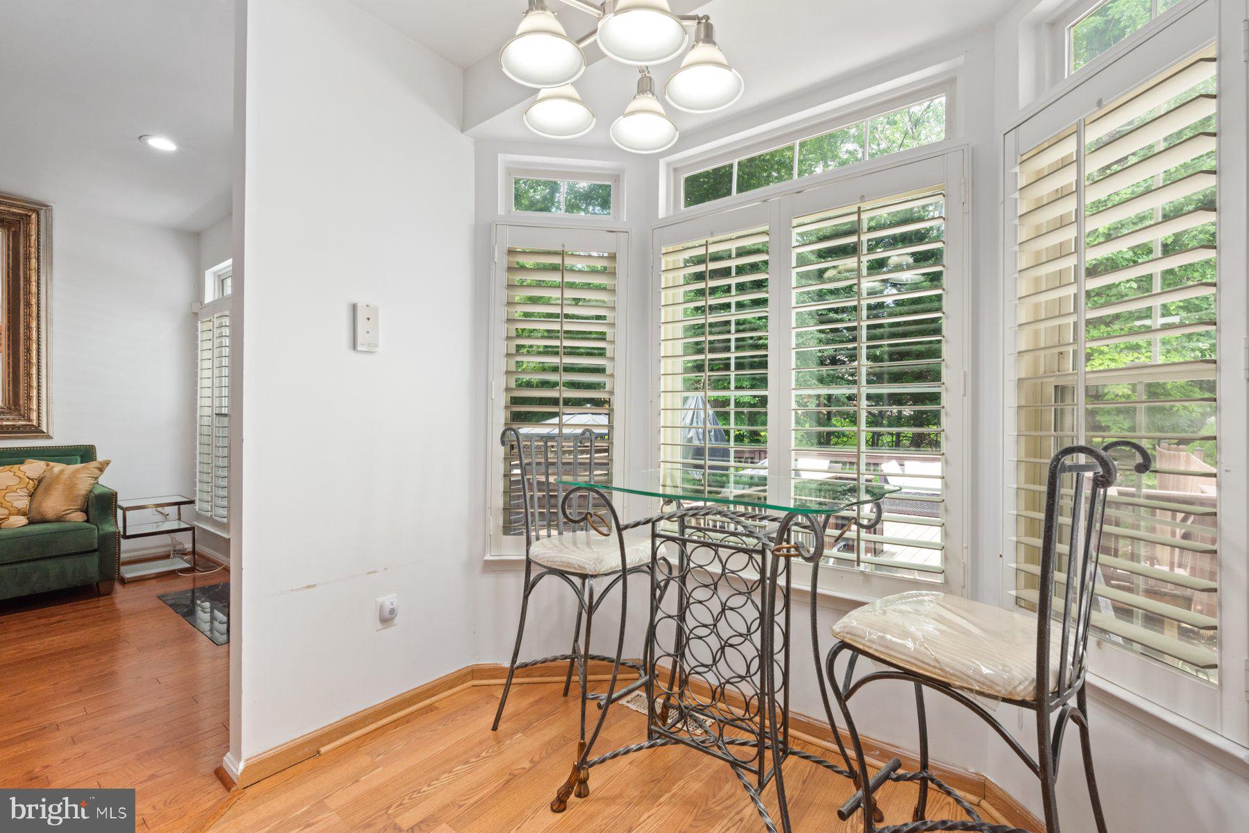 WOODMORE SOUTH - Residential