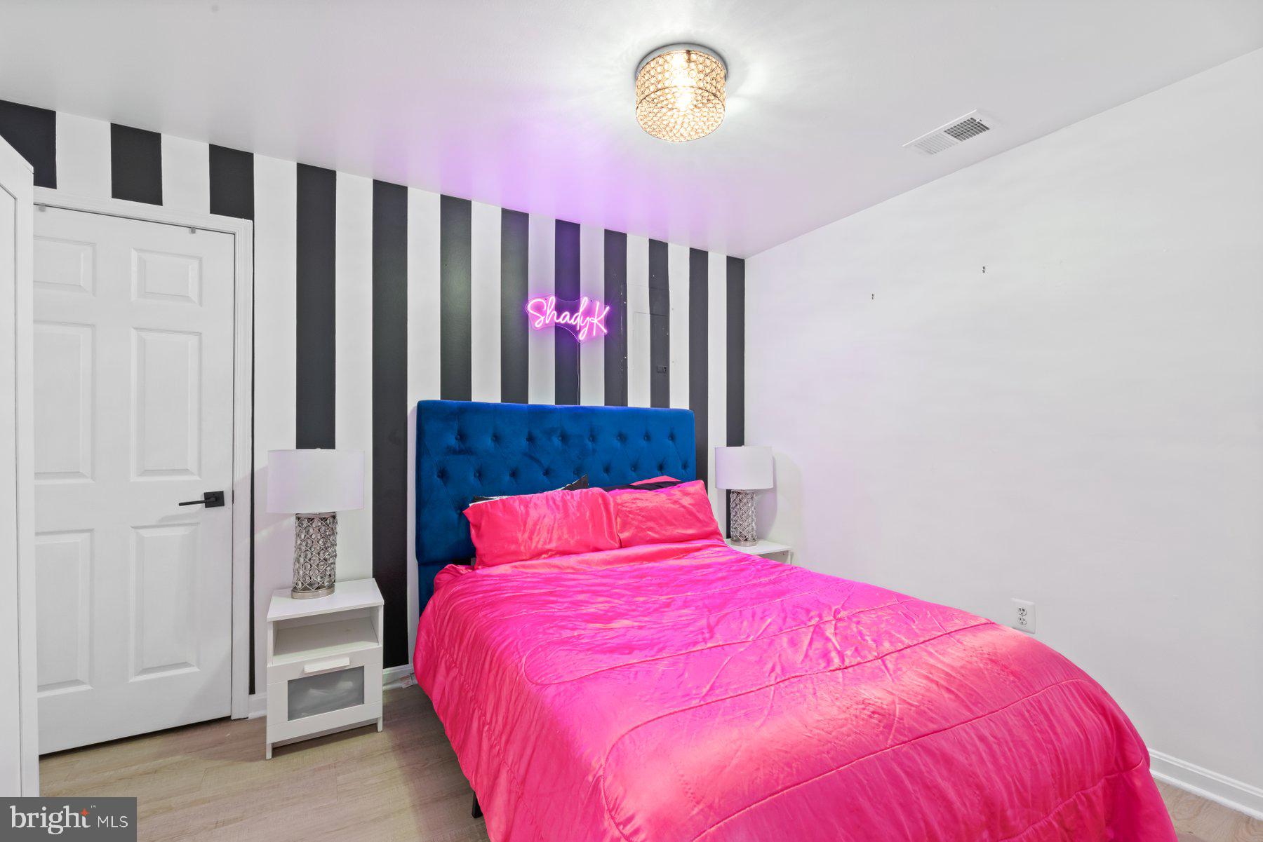 WOODMORE SOUTH - Residential