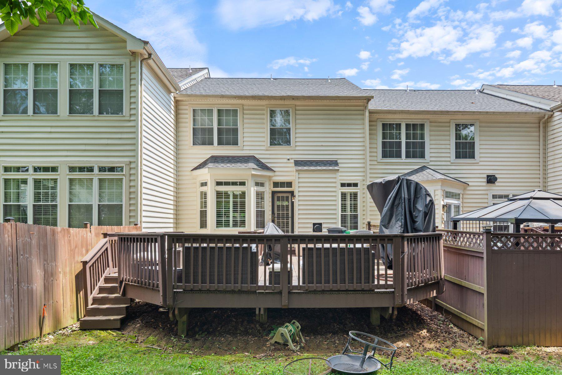 WOODMORE SOUTH - Residential