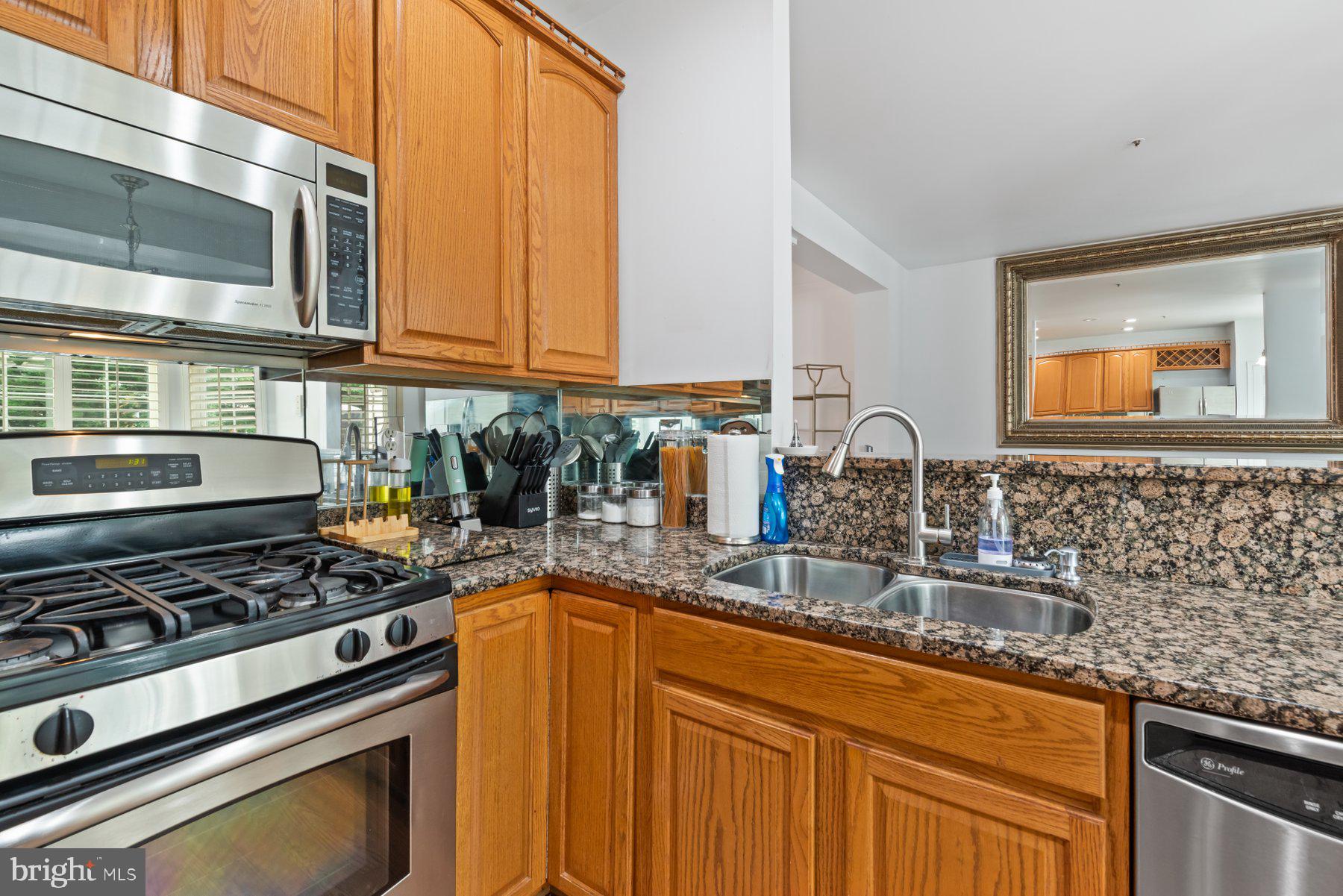 WOODMORE SOUTH - Residential