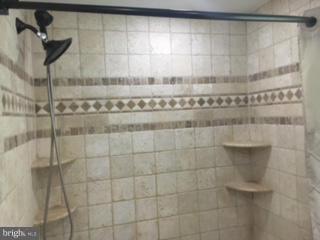 VILLAGE OF HICKORY RIDGE - Residential