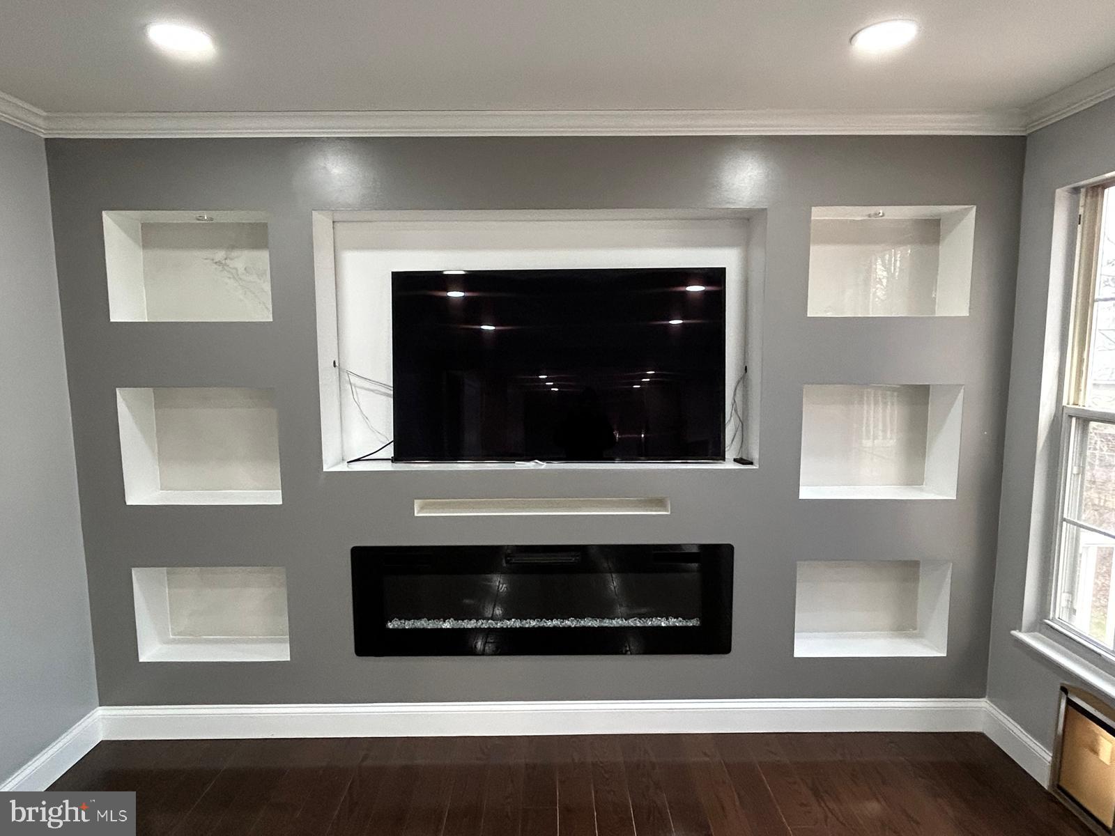 JAMES CREEK - Residential