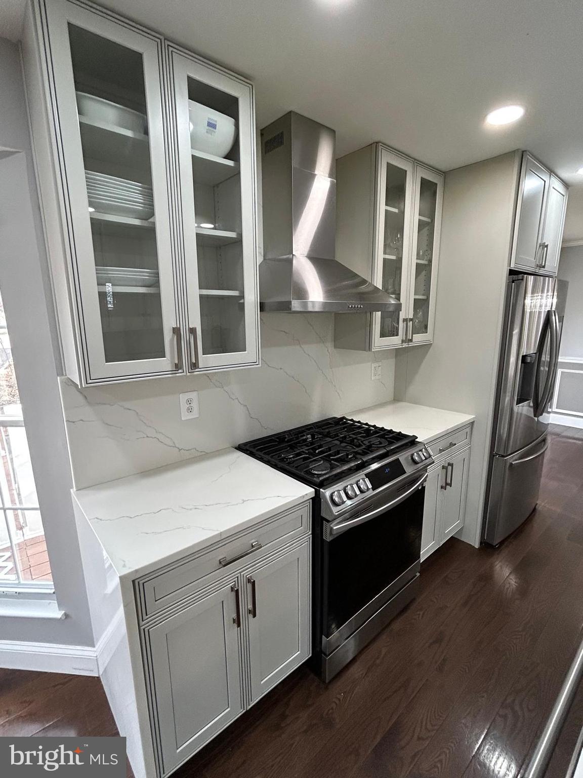 JAMES CREEK - Residential