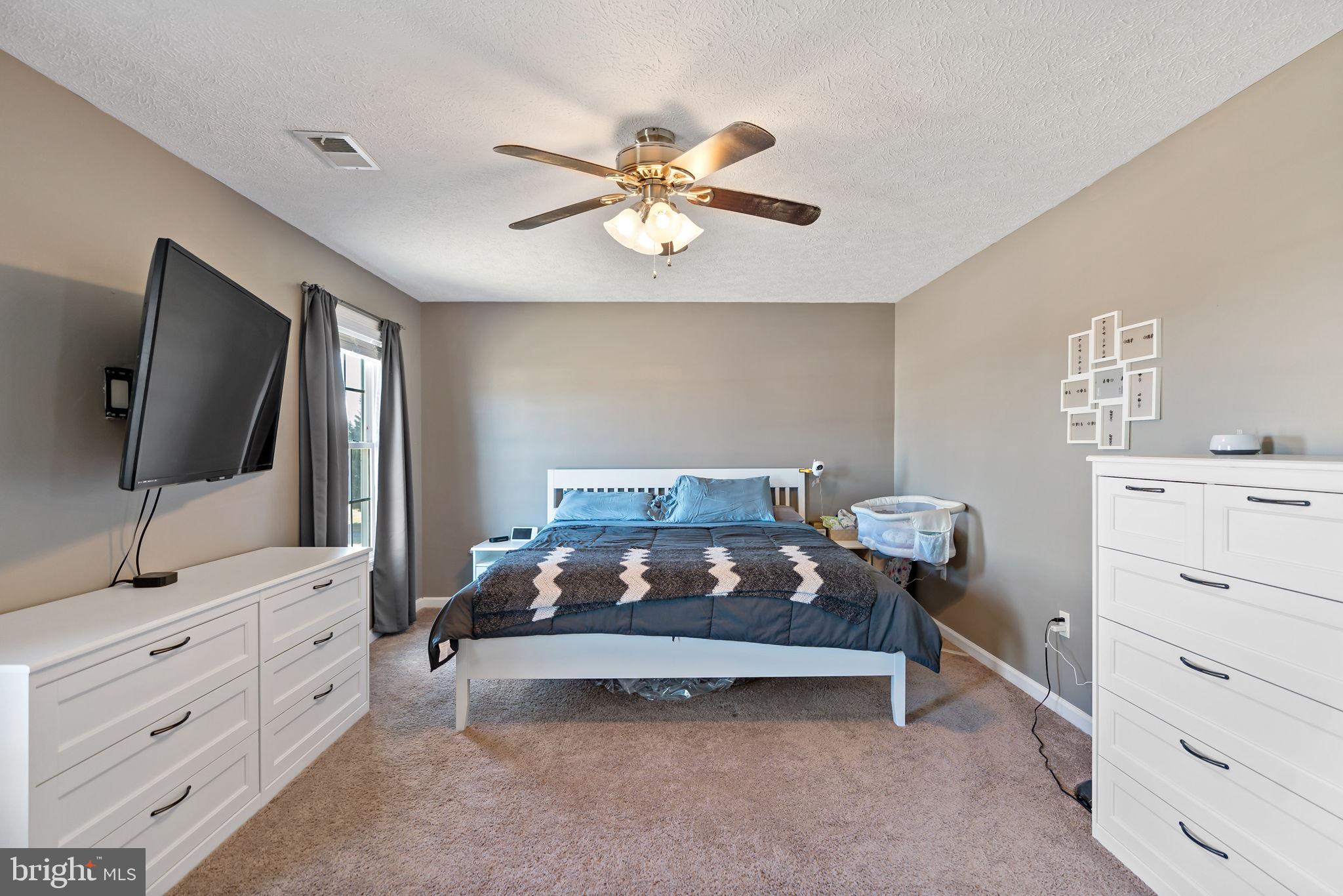 PEBBLE RIDGE - Residential