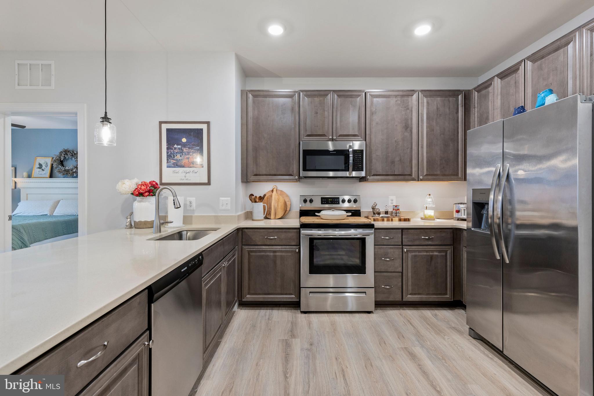 403 BOLD RULER COURT 405