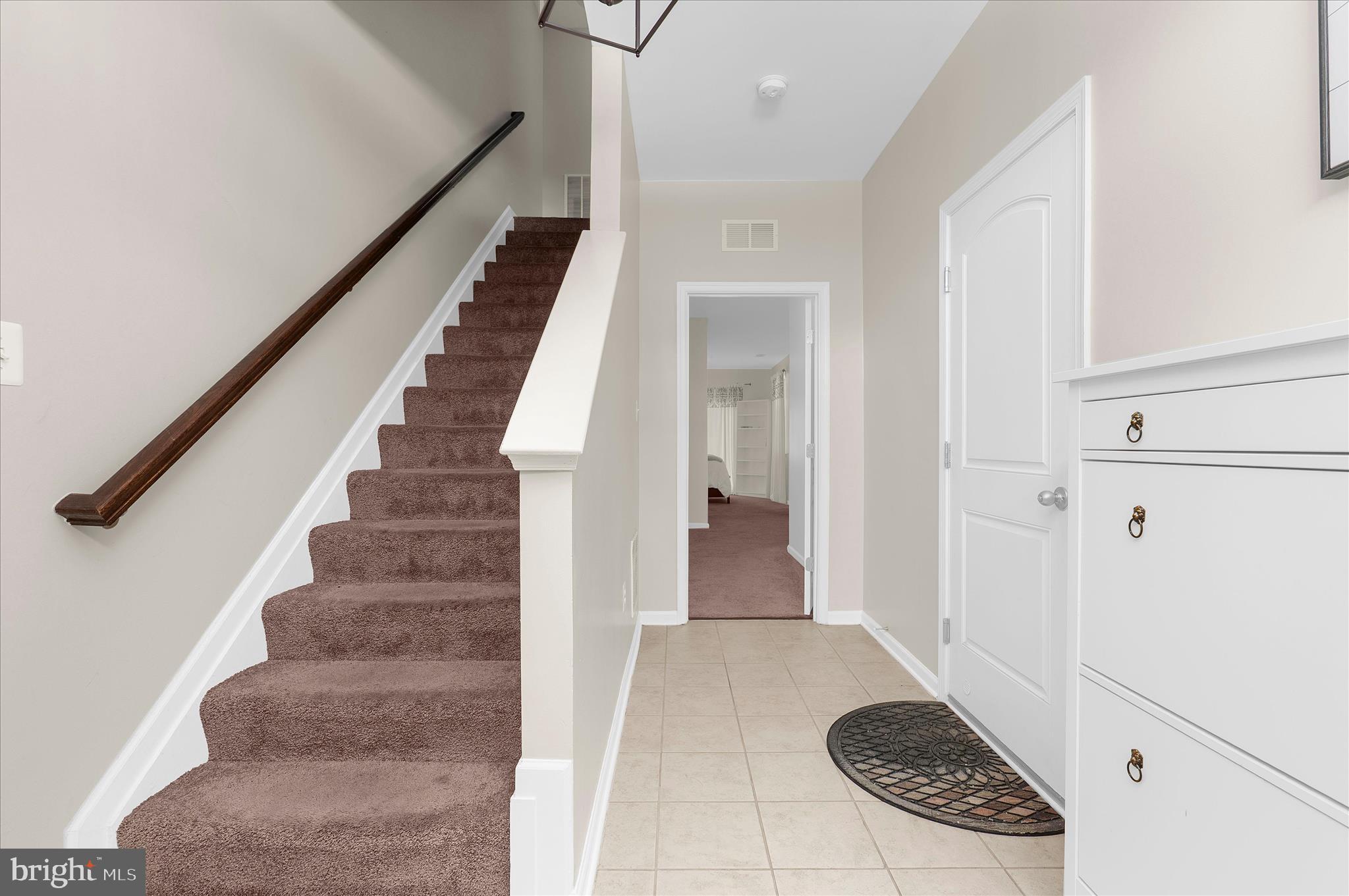 8428 MEADOWLARK LANE