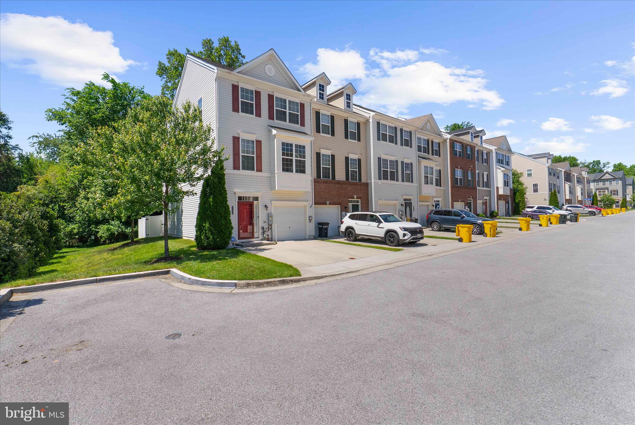 8428 MEADOWLARK LANE