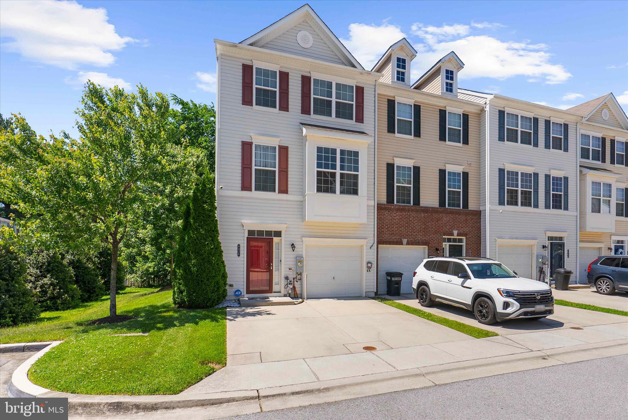 8428 MEADOWLARK LANE