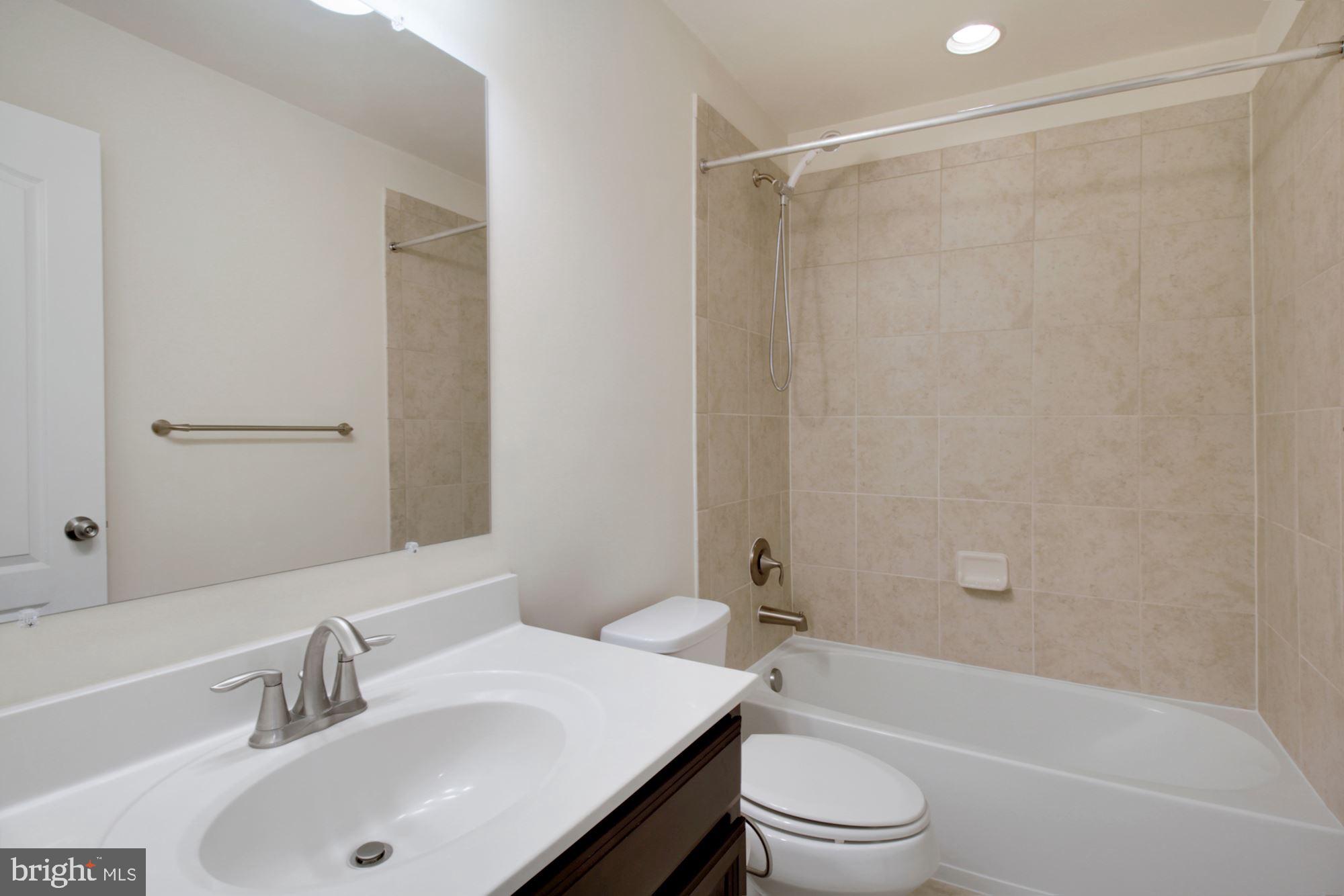 DORCHESTER VIEW - Residential Lease