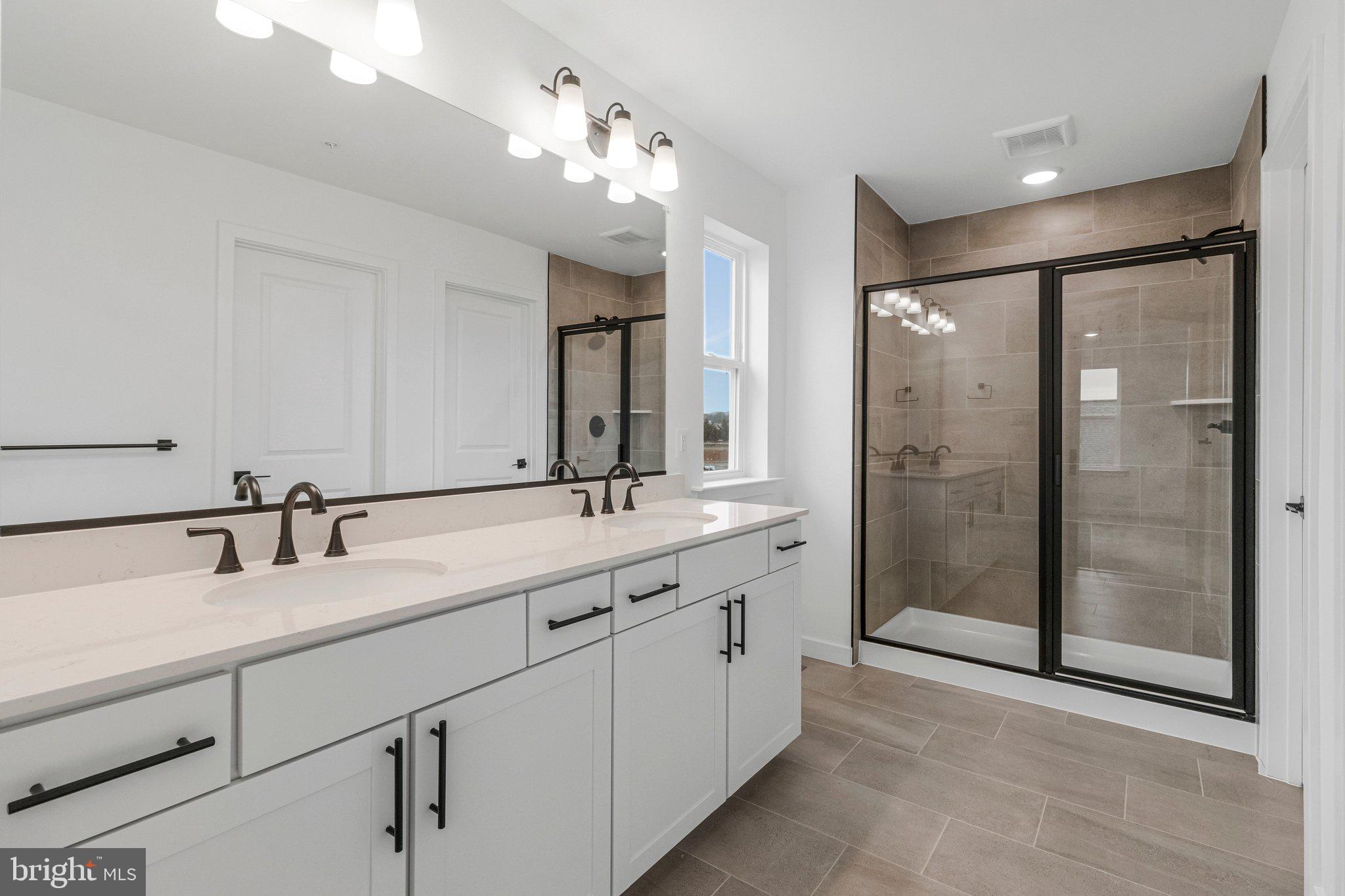 ELMWOOD FARM - Residential