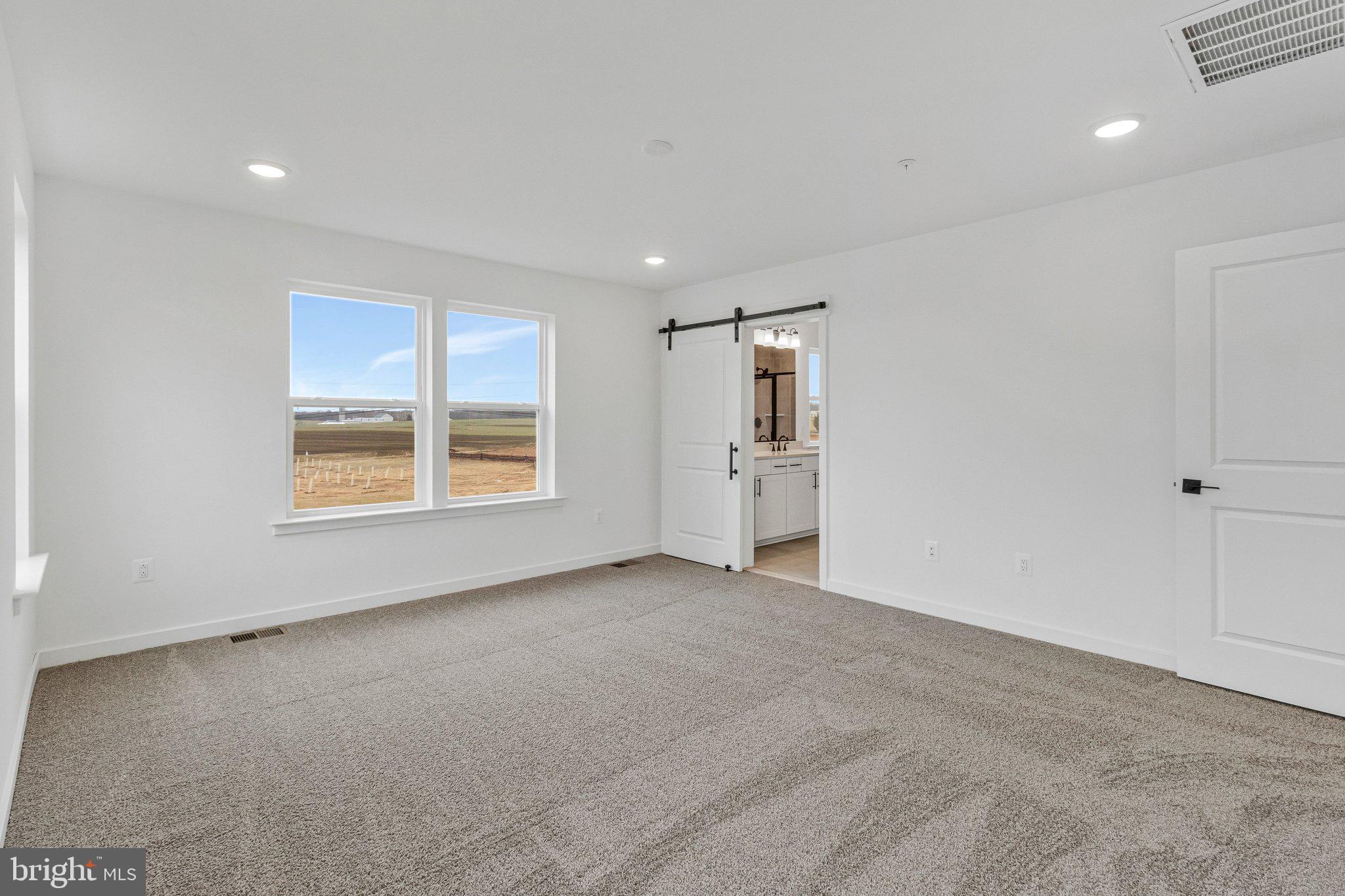 ELMWOOD FARM - Residential