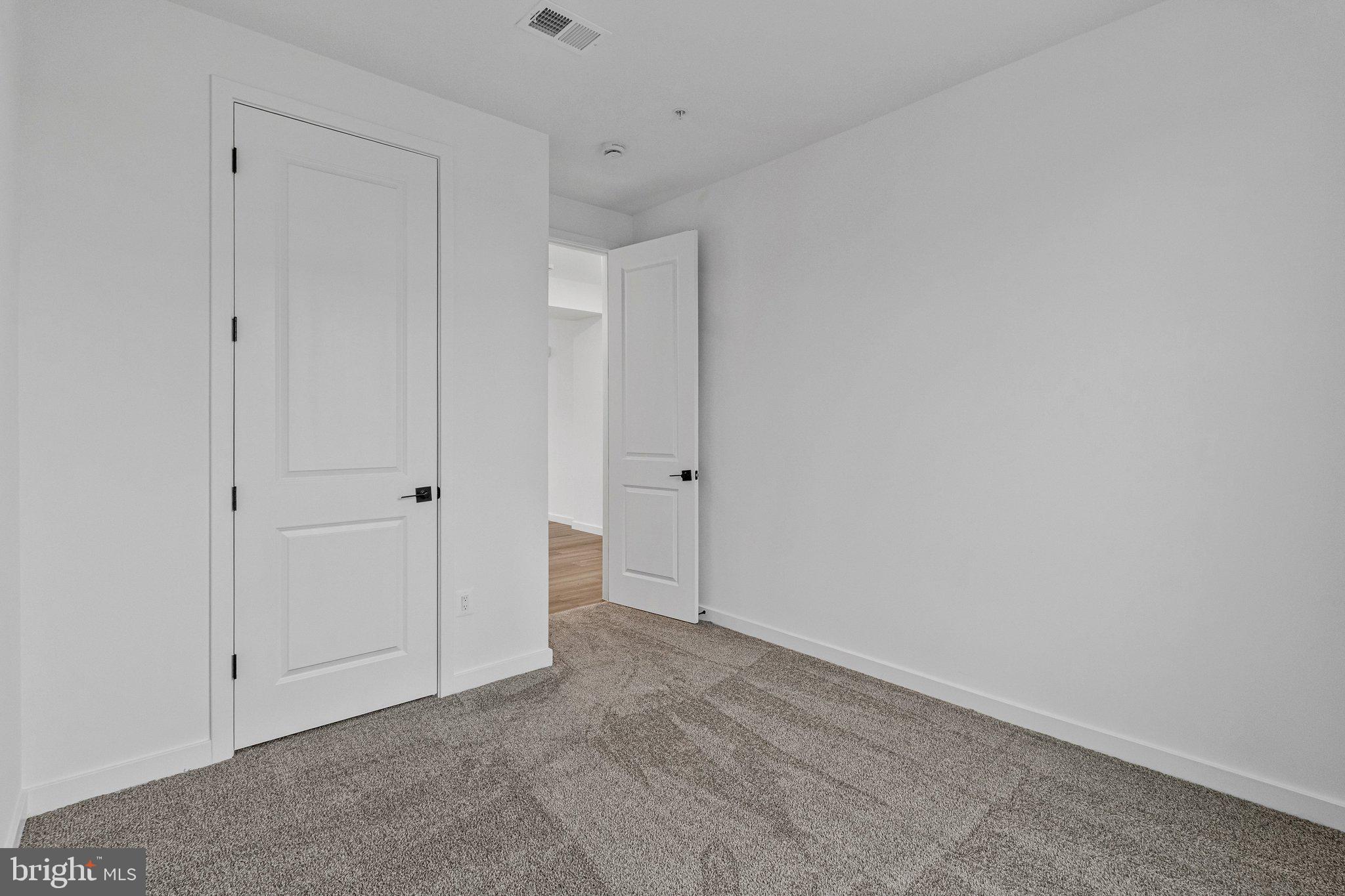 ELMWOOD FARM - Residential