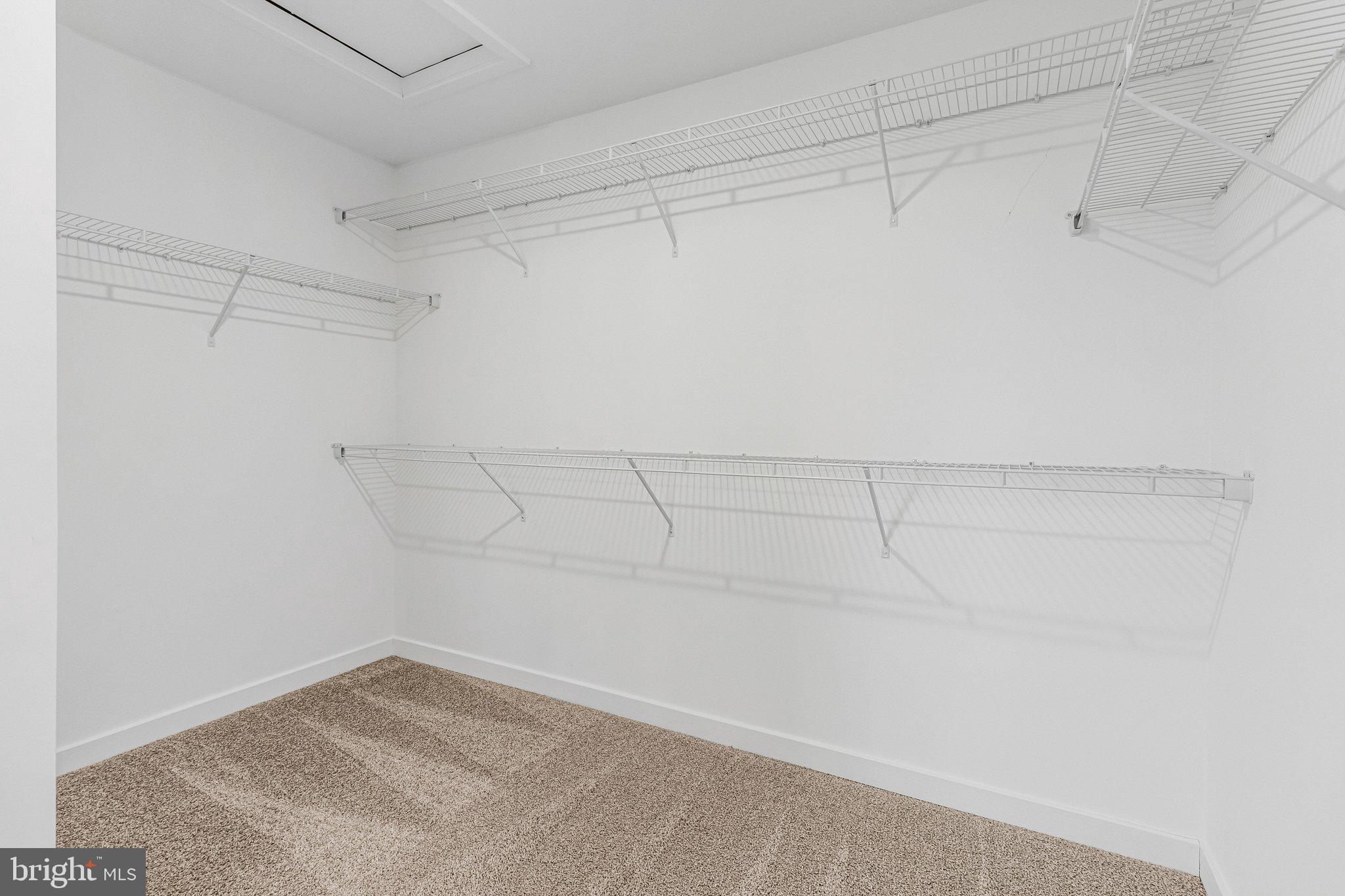 ELMWOOD FARM - Residential