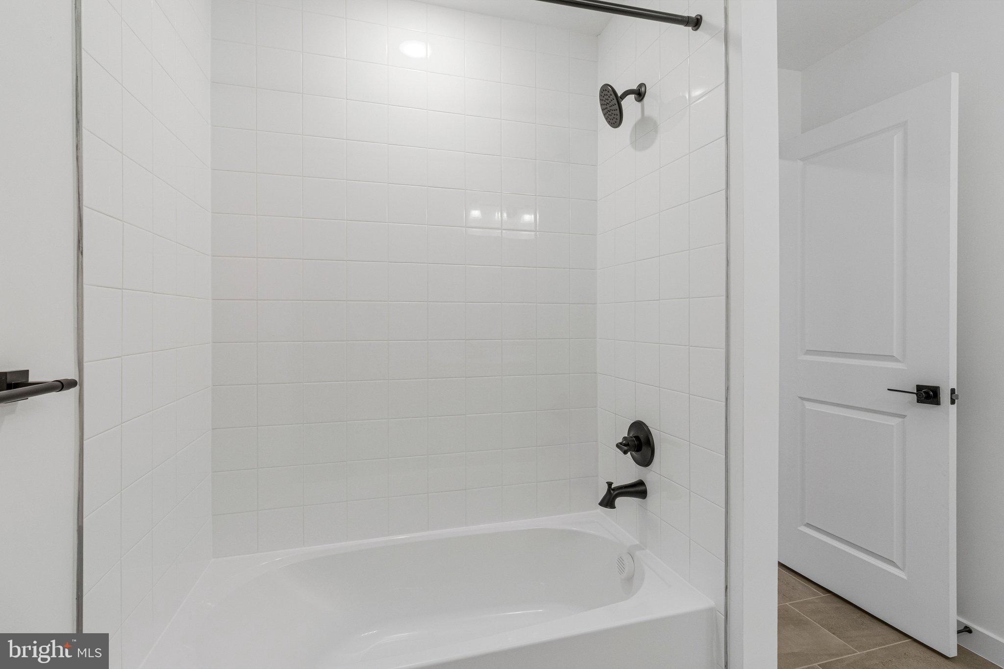 ELMWOOD FARM - Residential