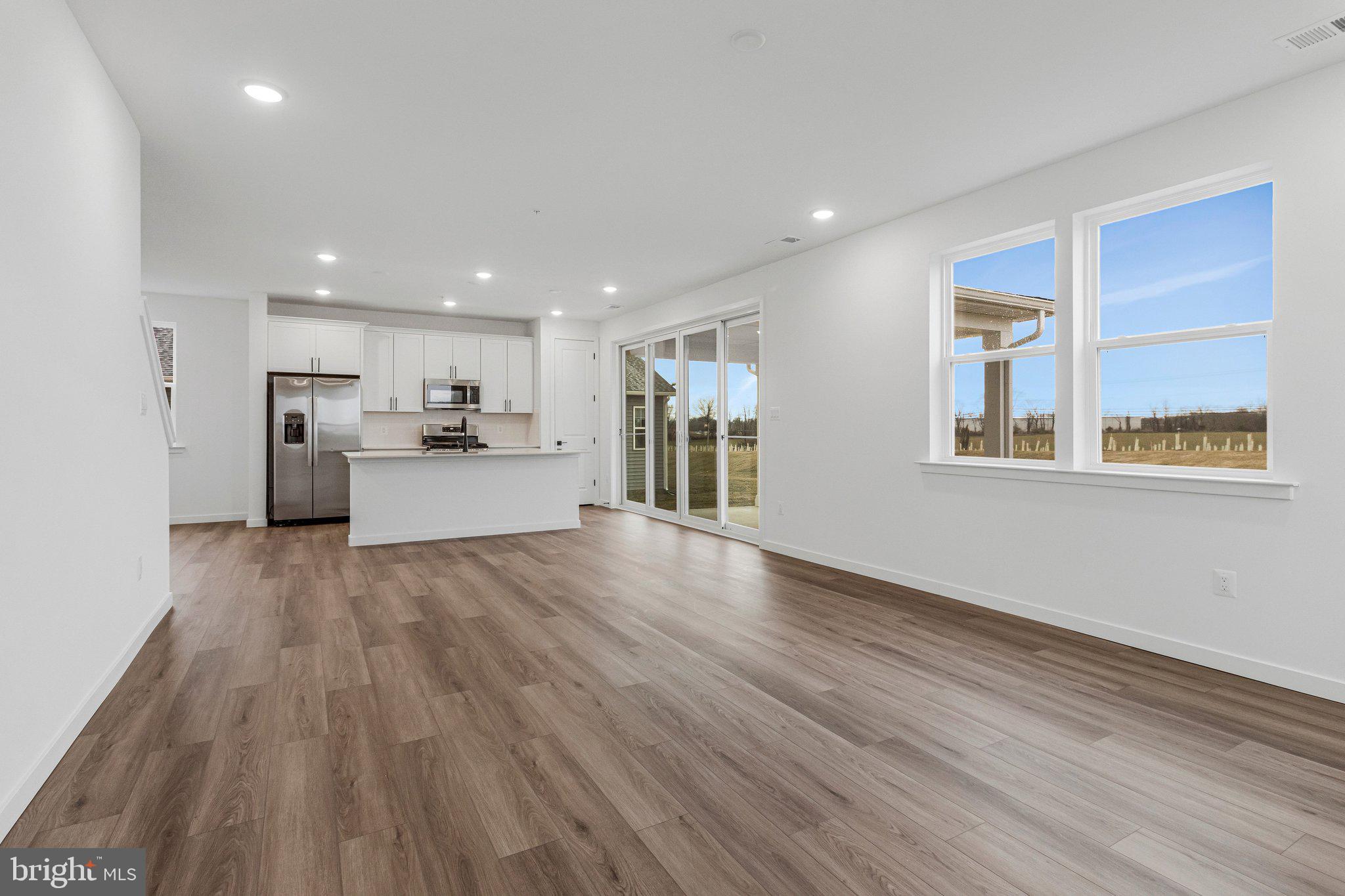 ELMWOOD FARM - Residential