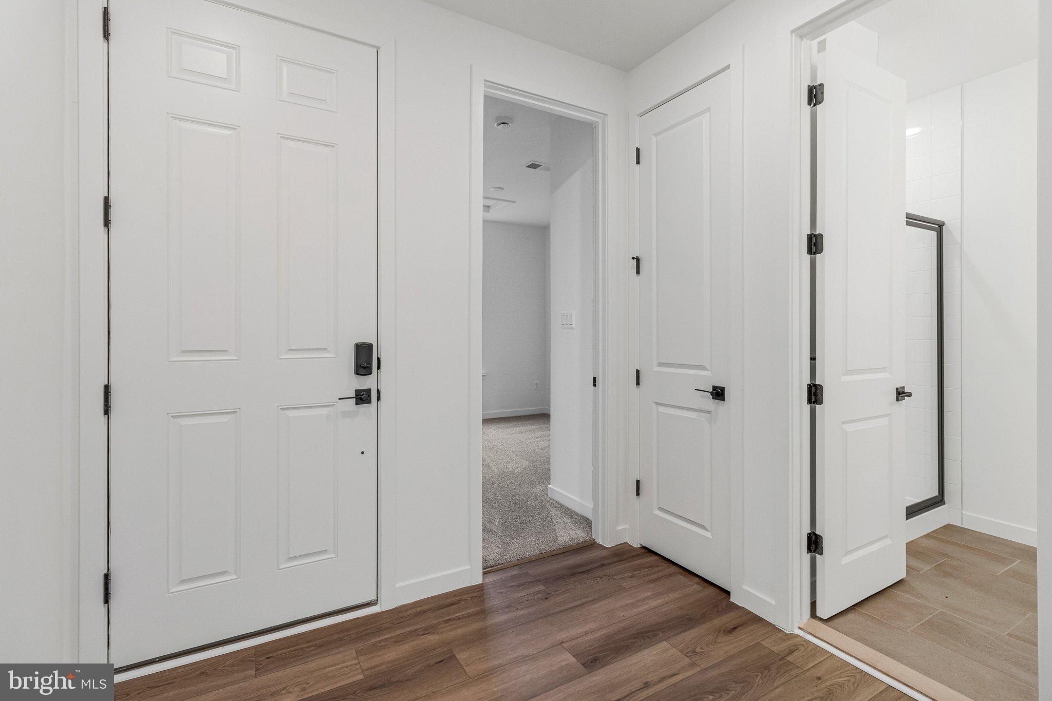 ELMWOOD FARM - Residential