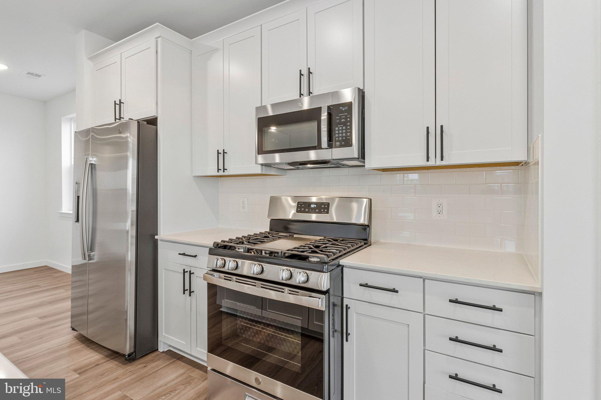 ELMWOOD FARM - Residential