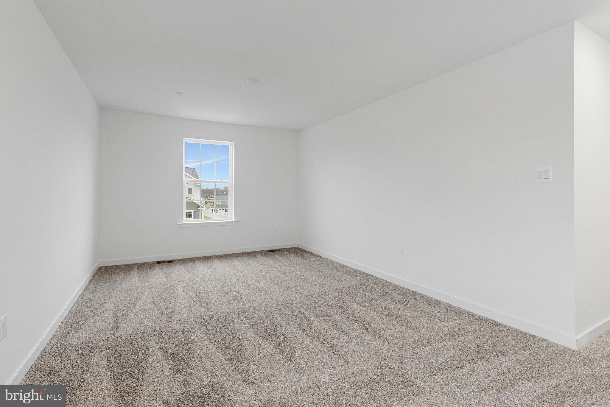 ELMWOOD FARM - Residential