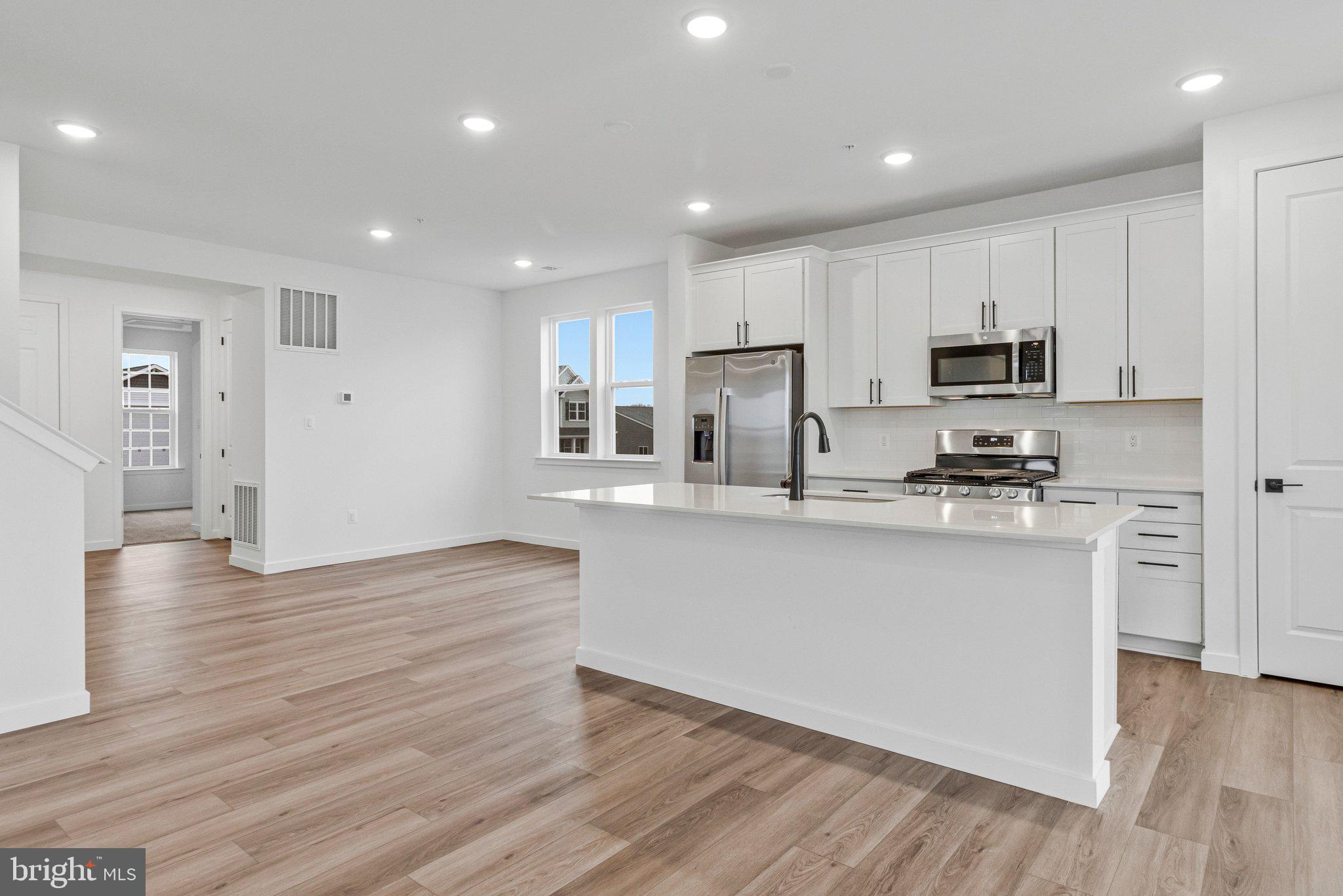 ELMWOOD FARM - Residential