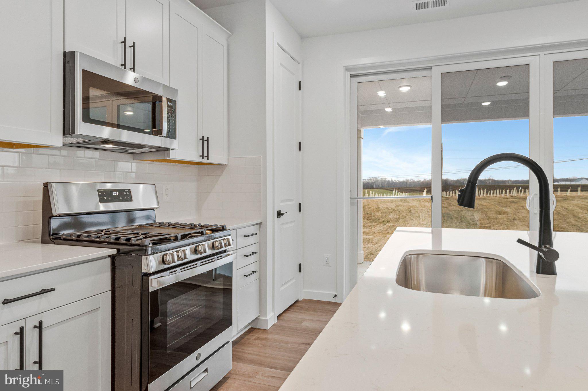 ELMWOOD FARM - Residential