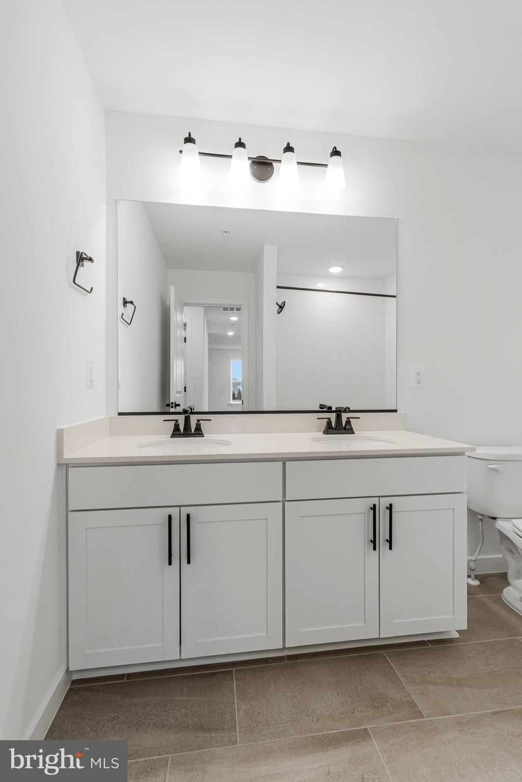 ELMWOOD FARM - Residential