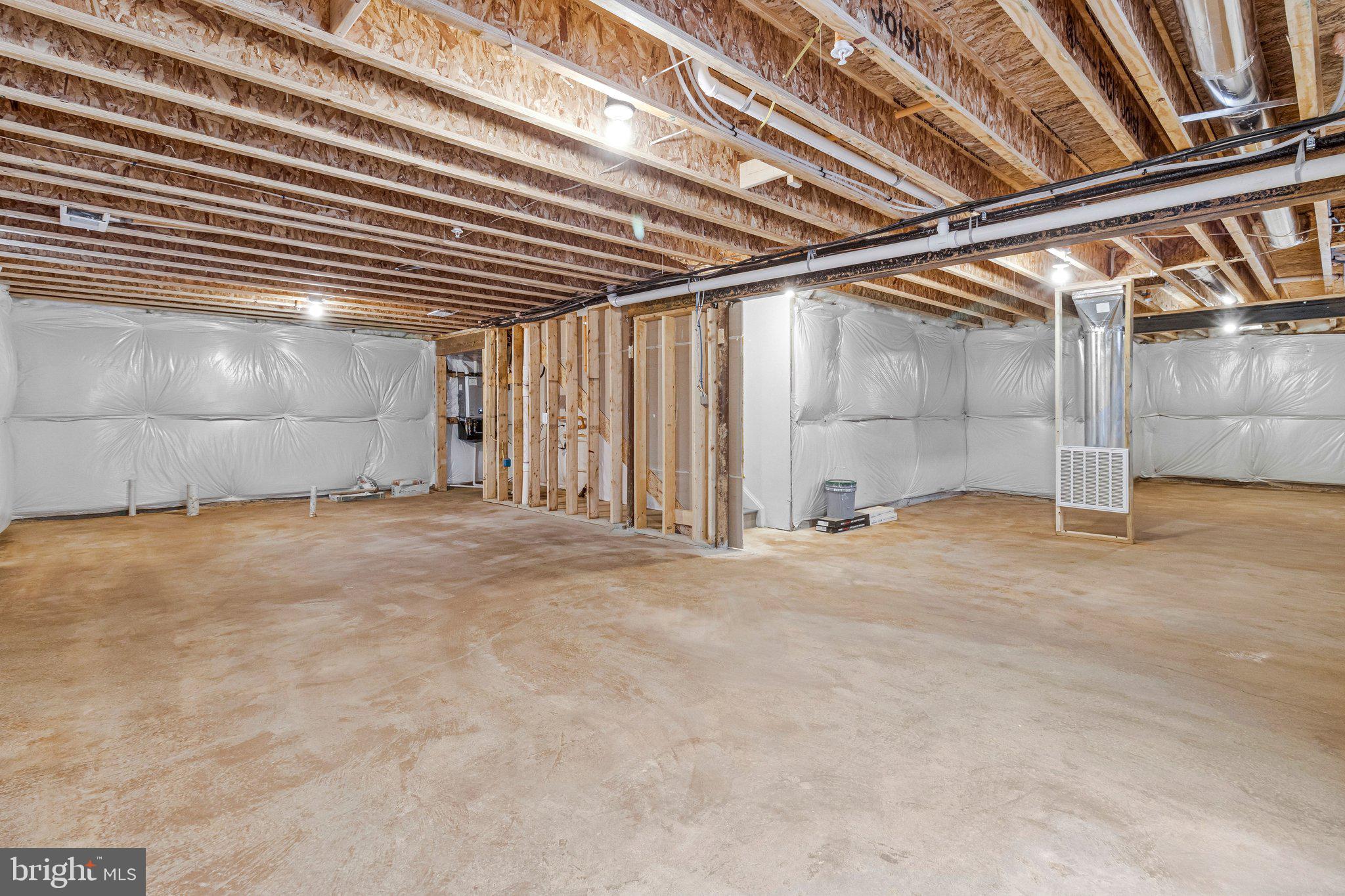 ELMWOOD FARM - Residential