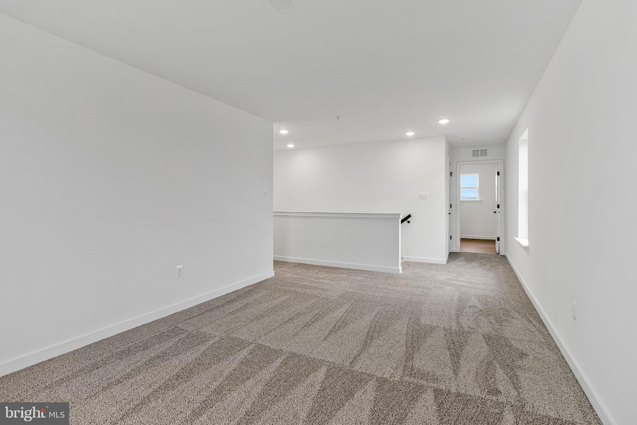 ELMWOOD FARM - Residential