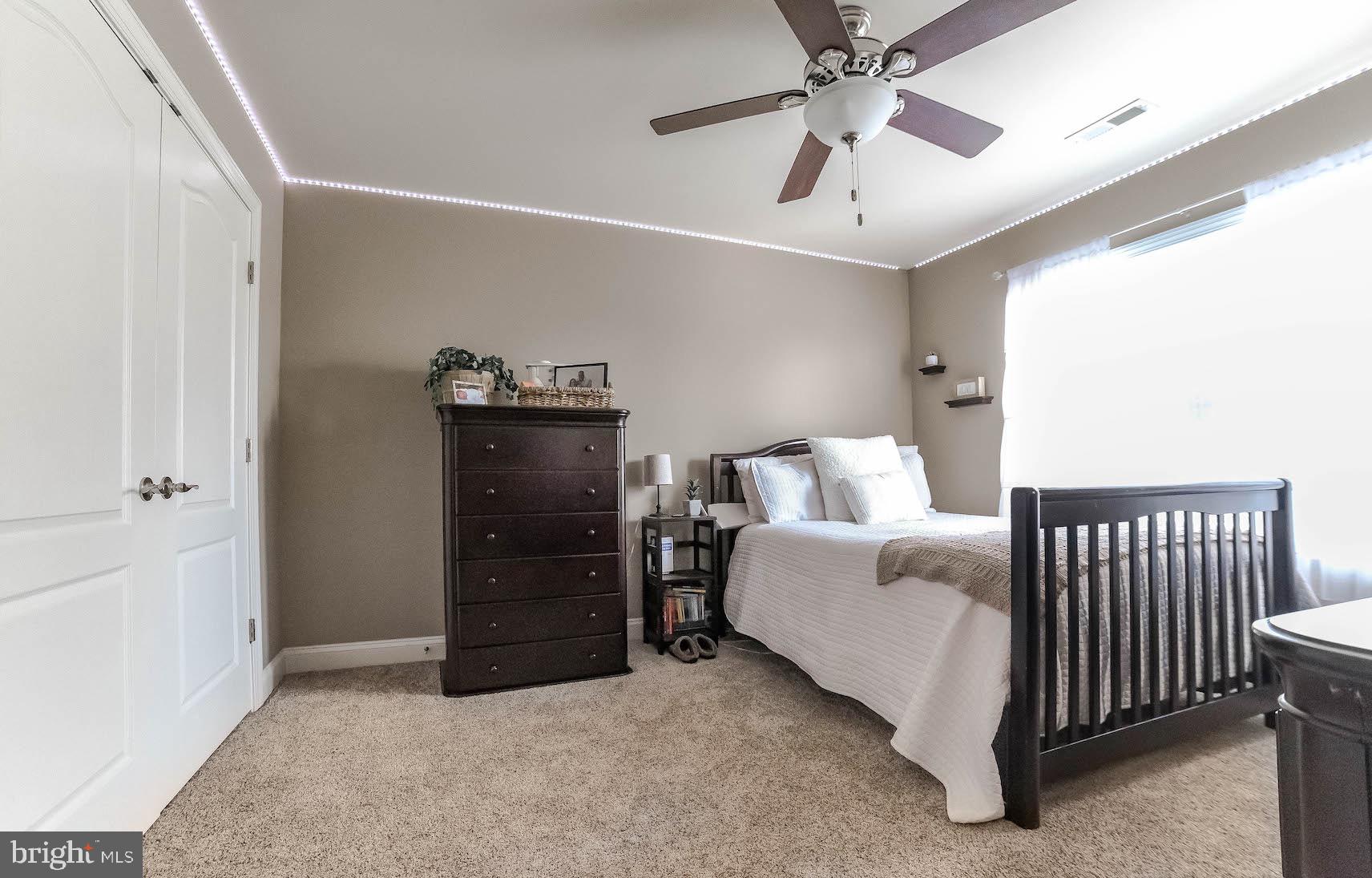 PEMBROOKE - Residential