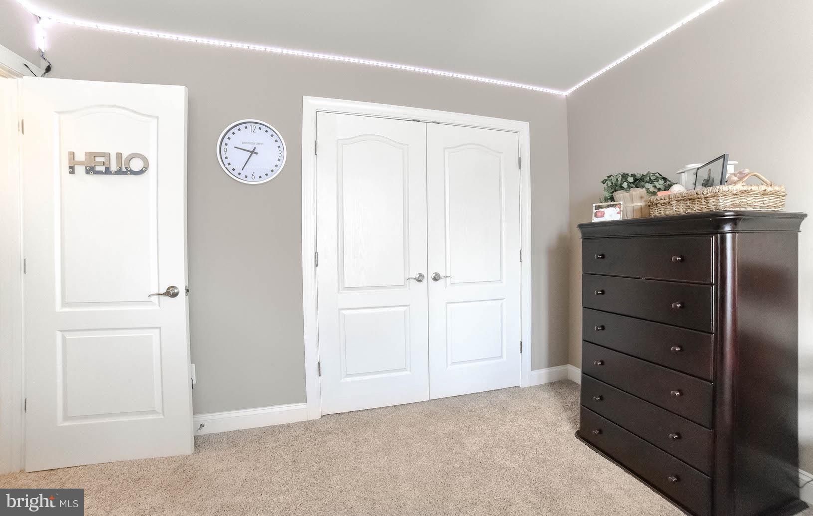 PEMBROOKE - Residential