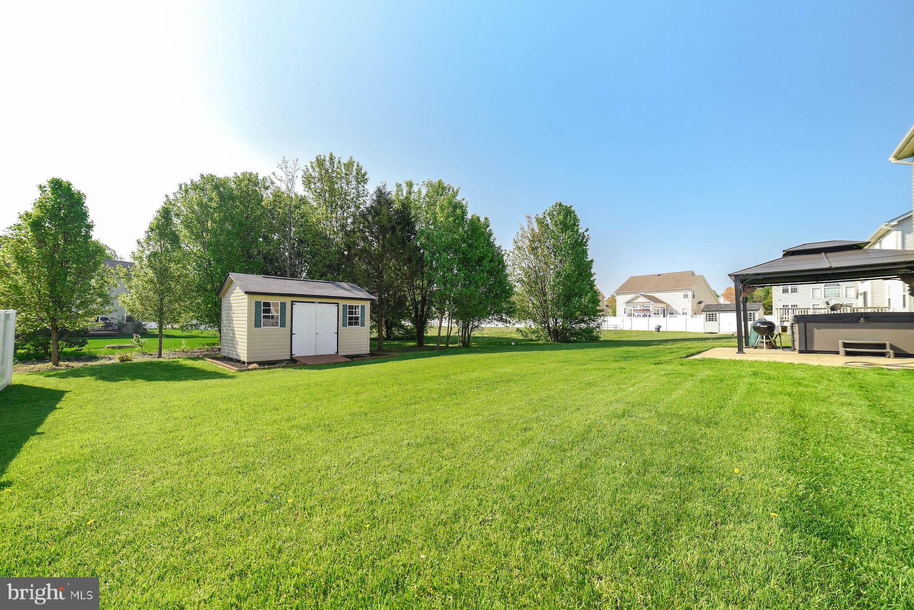 PEMBROOKE - Residential