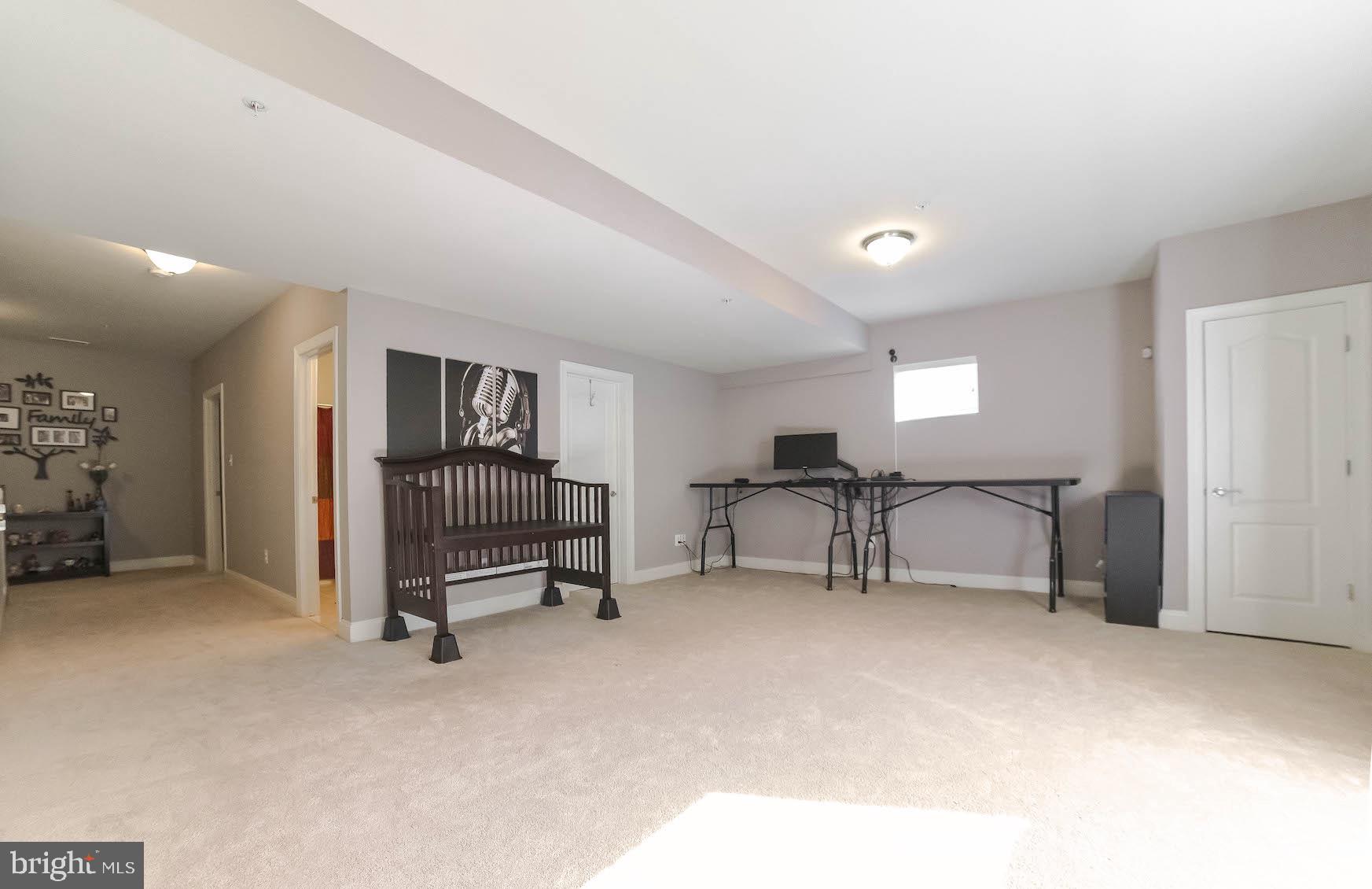 PEMBROOKE - Residential