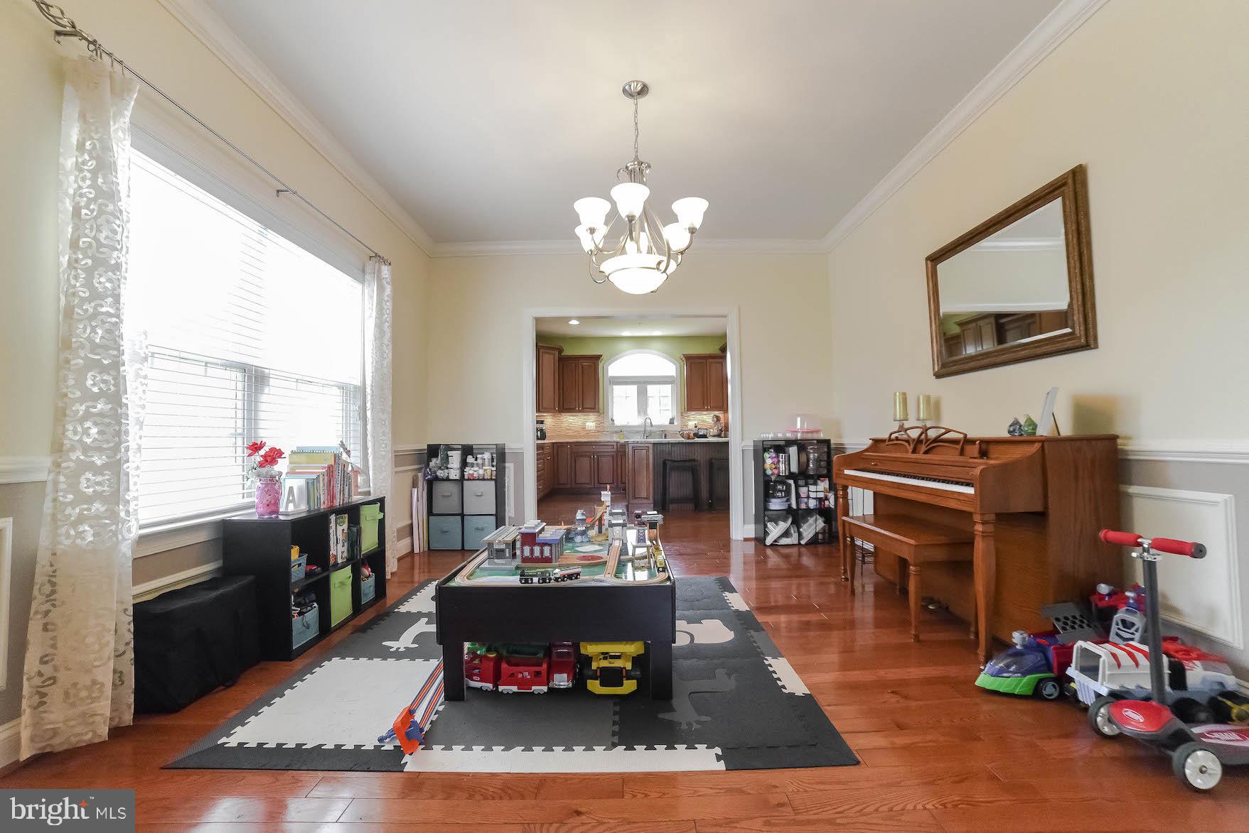 PEMBROOKE - Residential