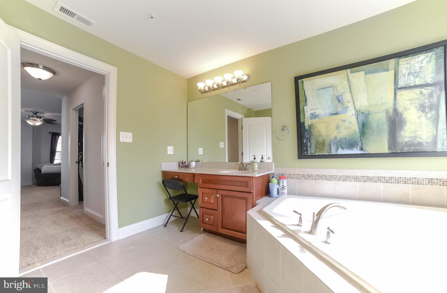 PEMBROOKE - Residential