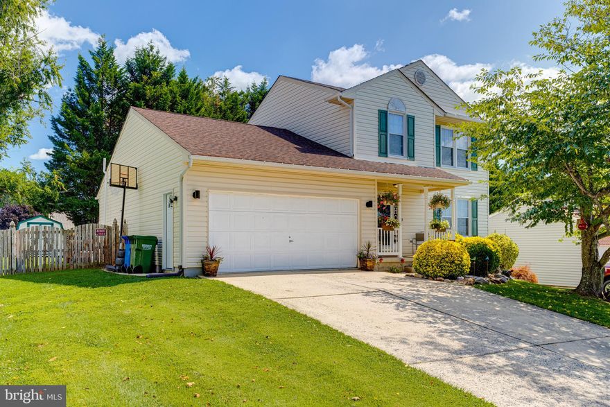 Welcome to this 3 bed, 2.5 bath single family home in the Bynum Overlook neighborhood.  Park in the driveway or pull into the large 2 car garage.  Taking the walkway to the covered front porch brings you to the front door.  Inside the main level is covered in LVP flooring throughout with a hallway leading to the kitchen ahead of you and a family room to the right.  Walking into the family room leads into the formal dining room and the formal dining room circles back into the kitchen.  The kitchen has a large custom granite island, granite countertops, backsplash, pantry and stainless steel appliances.  The kitchen is an open concept. that overlooks a casual dining area and living room beyond.  Sliders off of the casual dining area open up into a large three season room which leads out onto a rear deck.  The backyard is fully fenced and comes with a storage shed.
Heading upstairs brings you to a full bathroom with tub/shower combo as well as 3 bedrooms including an owners suite with large closets and its own private bath.  The basement has another very large carpeted living area, as well as a large storage room with laundry facilities.  This home is move in ready and all big ticket items have been well maintained.  Come see it today.