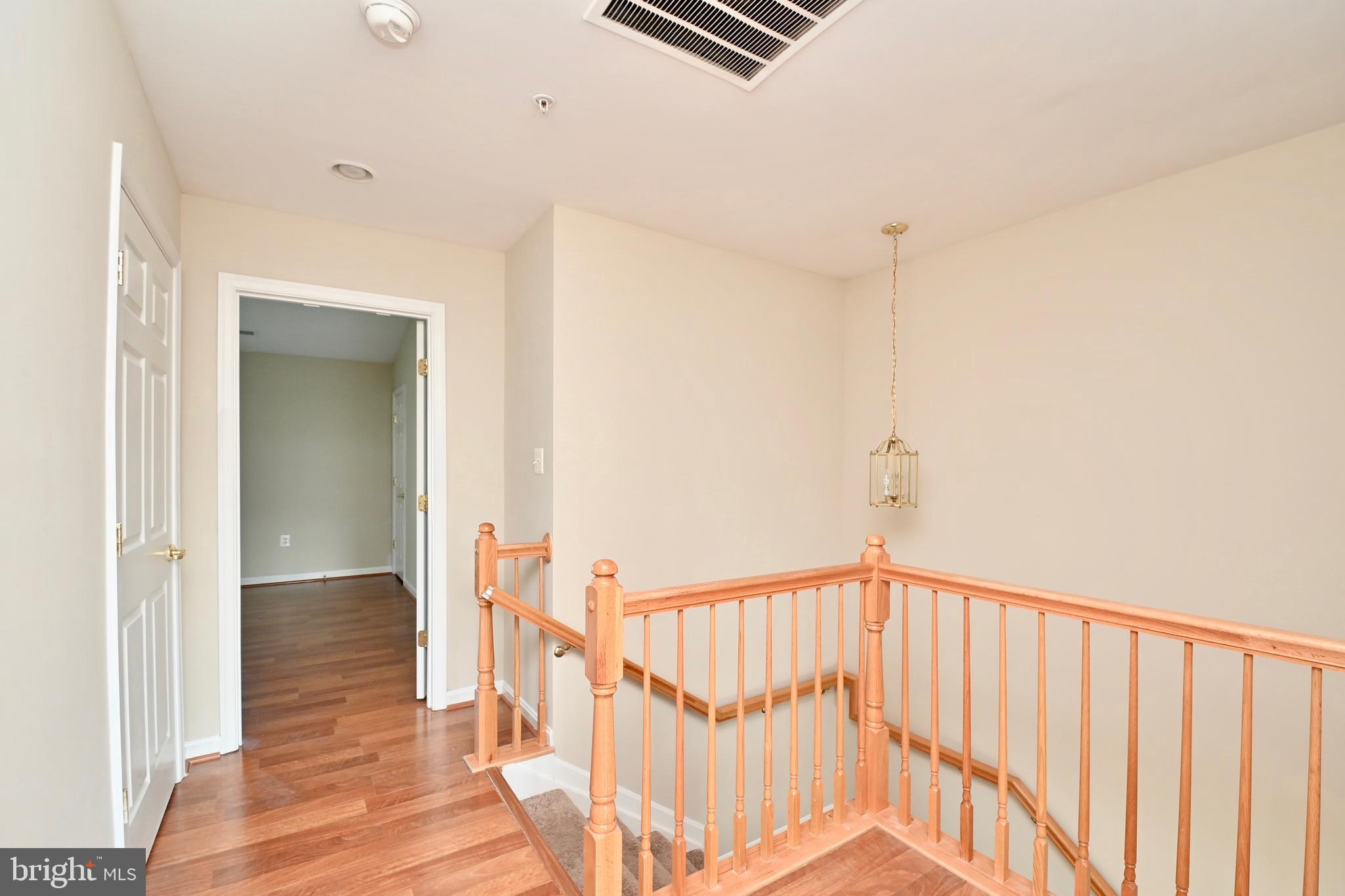 ST CHARLES SUB - SHEFFIELD - Residential Lease