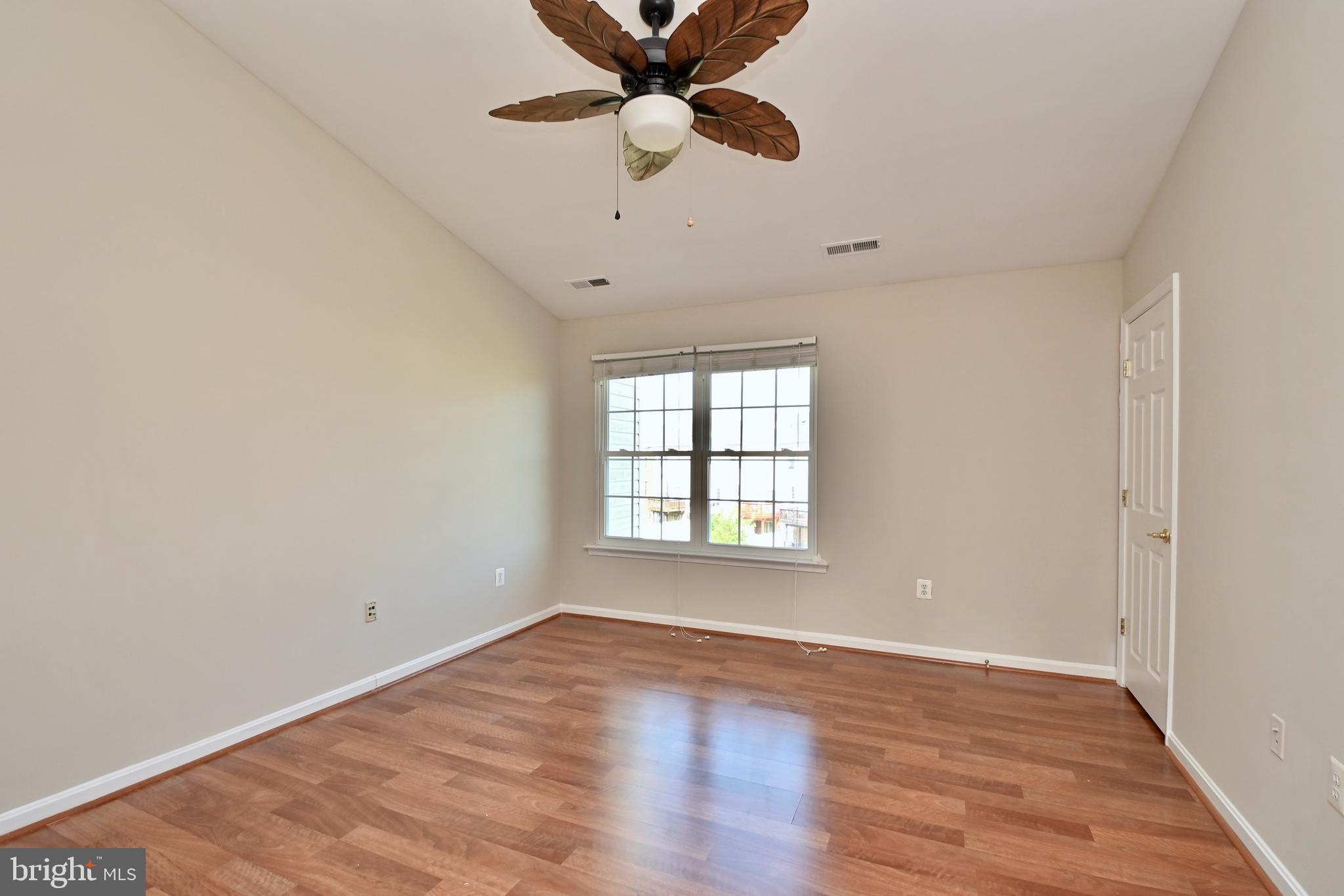 ST CHARLES SUB - SHEFFIELD - Residential Lease