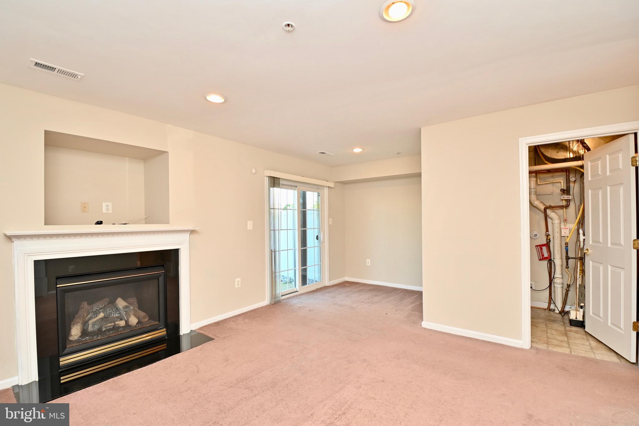 ST CHARLES SUB - SHEFFIELD - Residential Lease