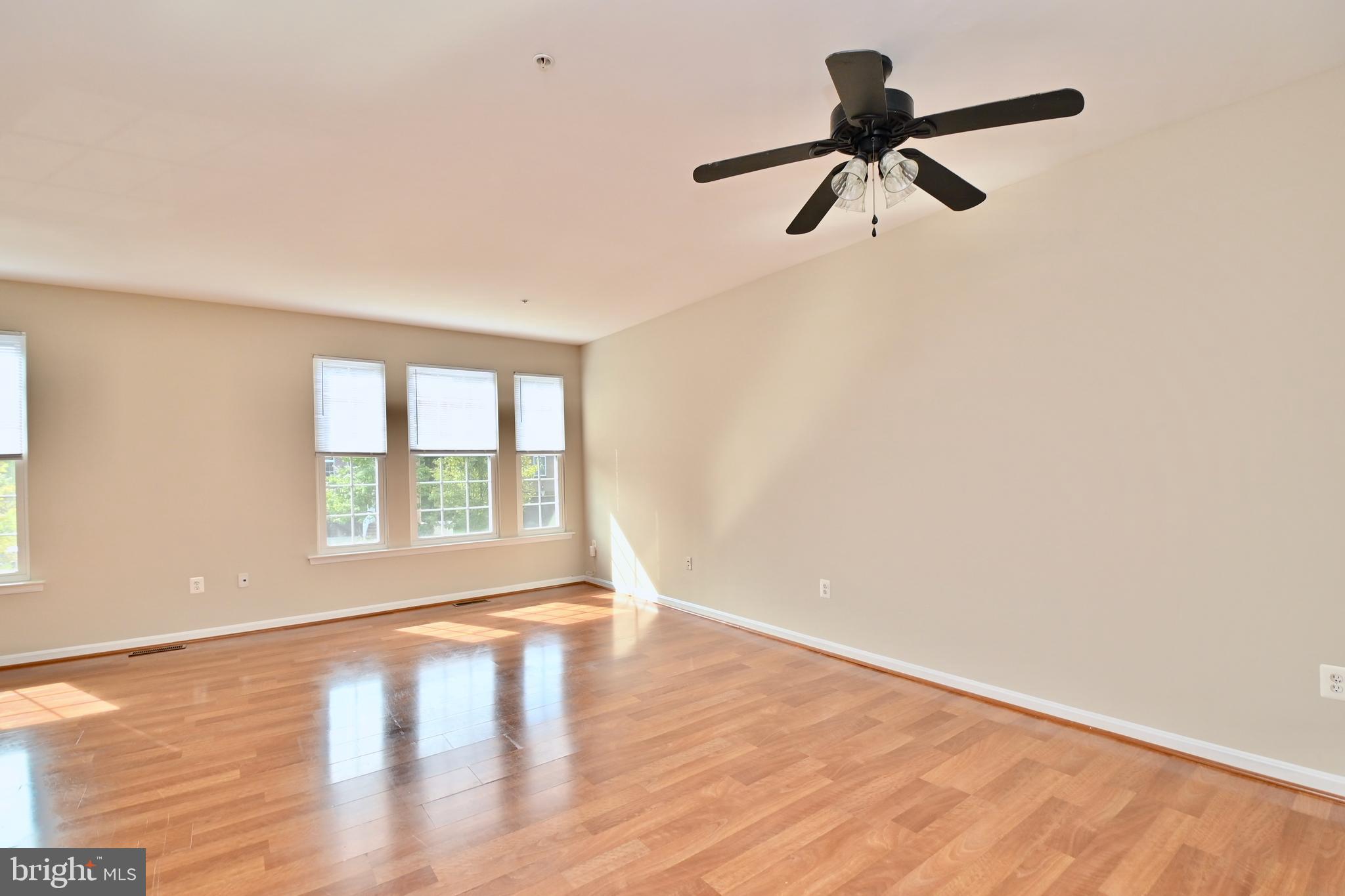 ST CHARLES SUB - SHEFFIELD - Residential Lease