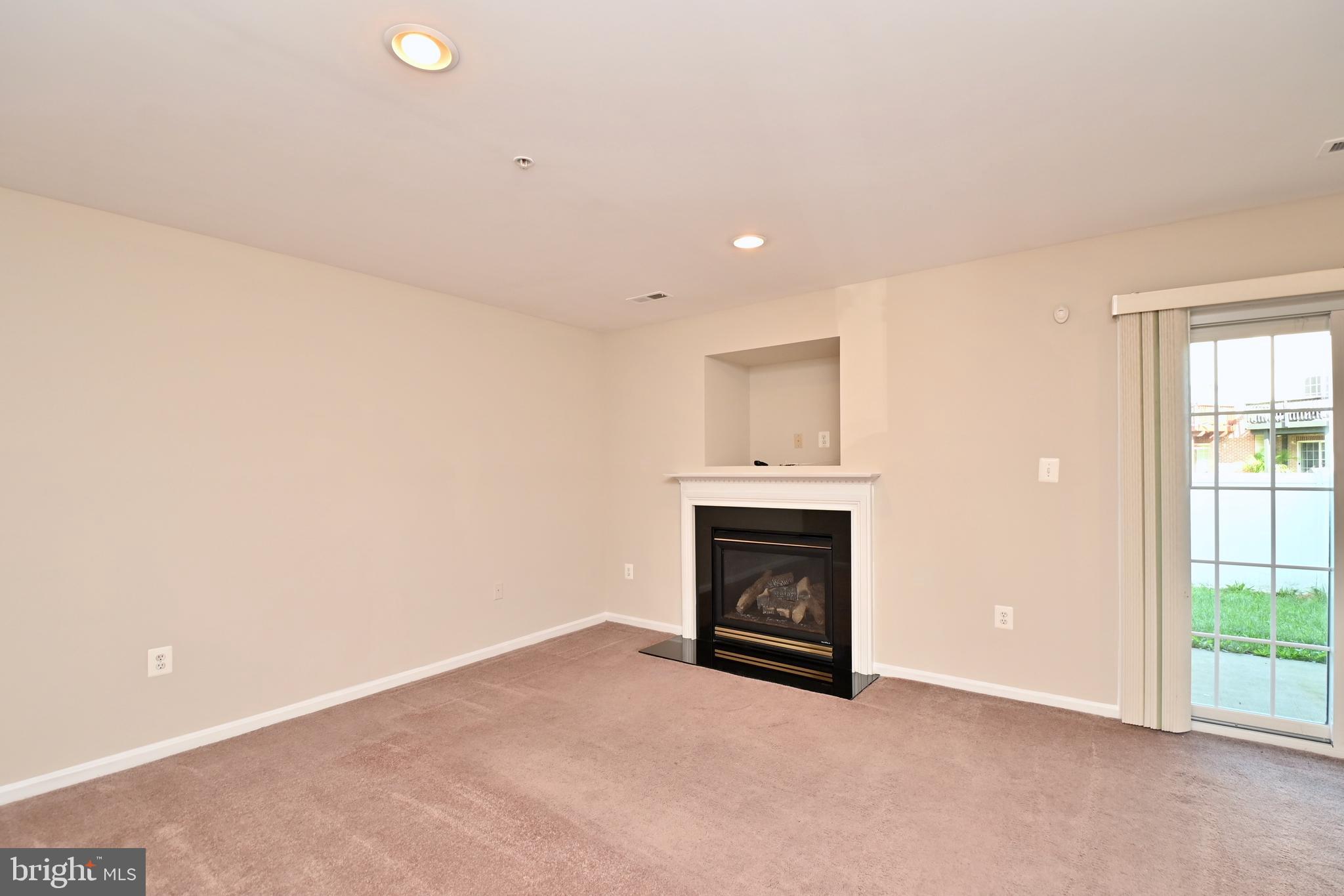 ST CHARLES SUB - SHEFFIELD - Residential Lease