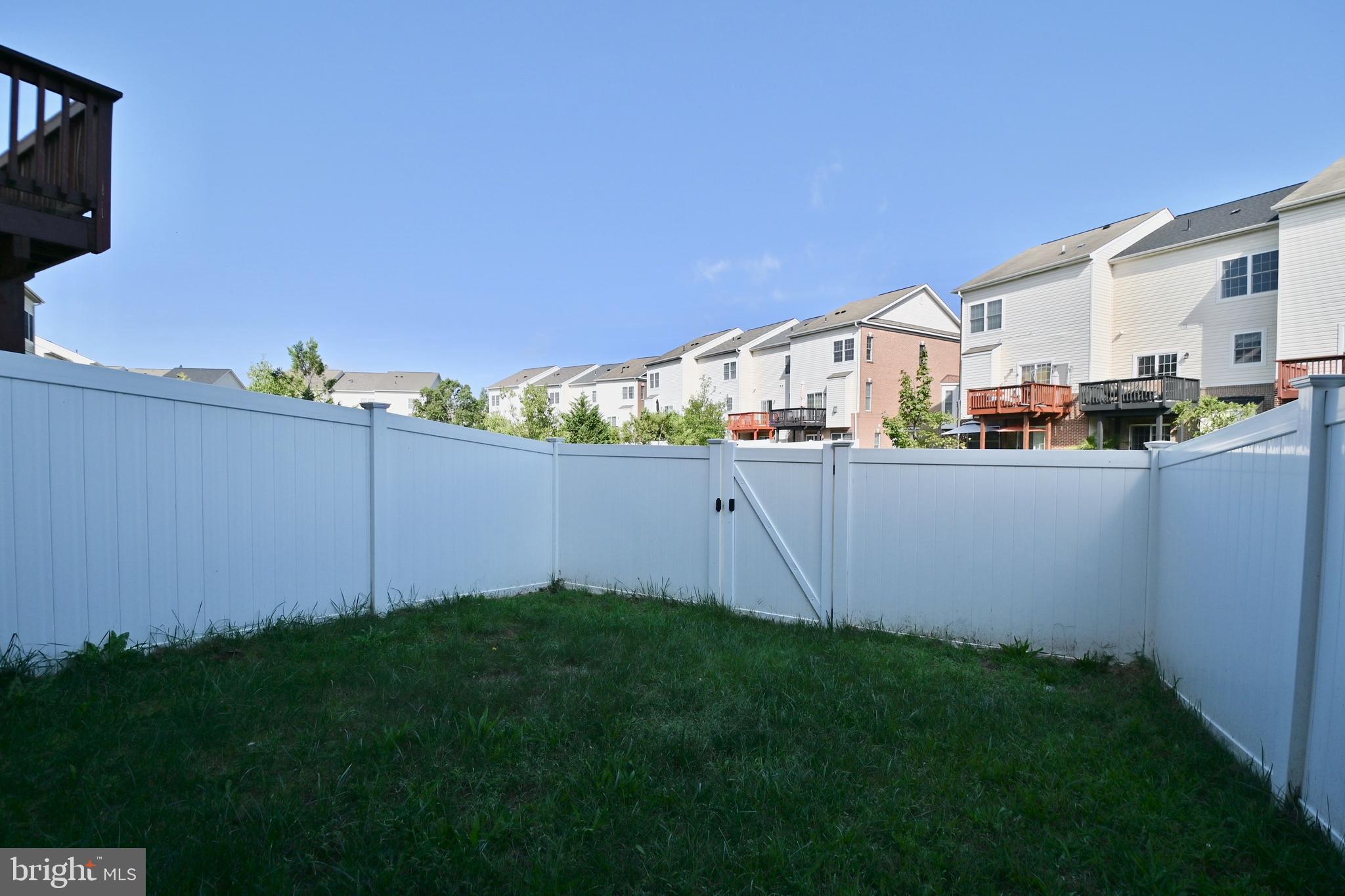 ST CHARLES SUB - SHEFFIELD - Residential Lease