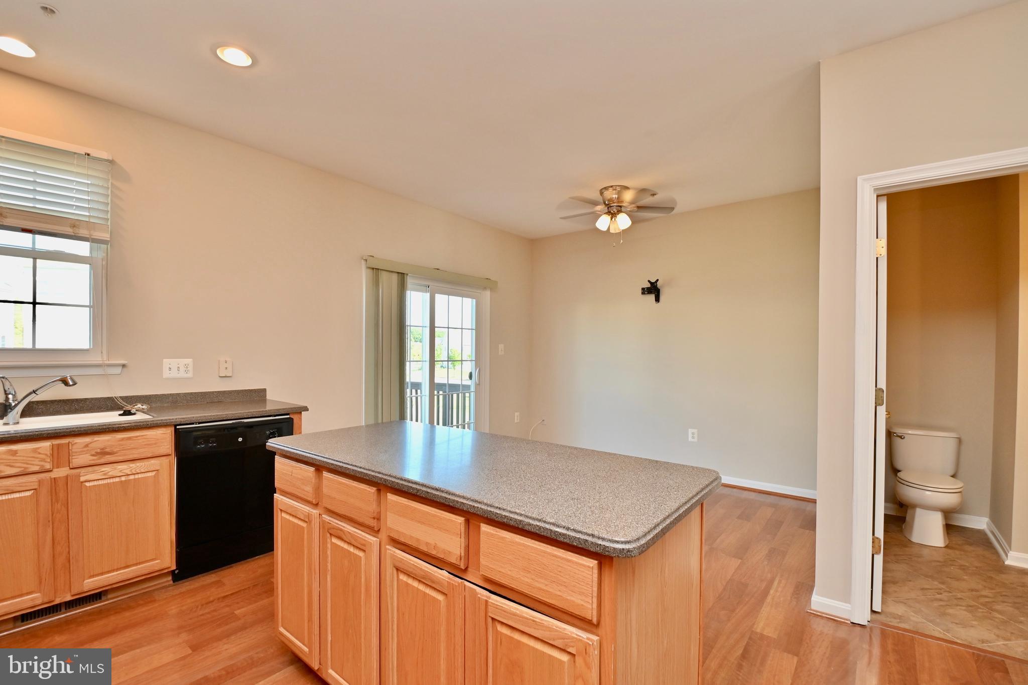 ST CHARLES SUB - SHEFFIELD - Residential Lease