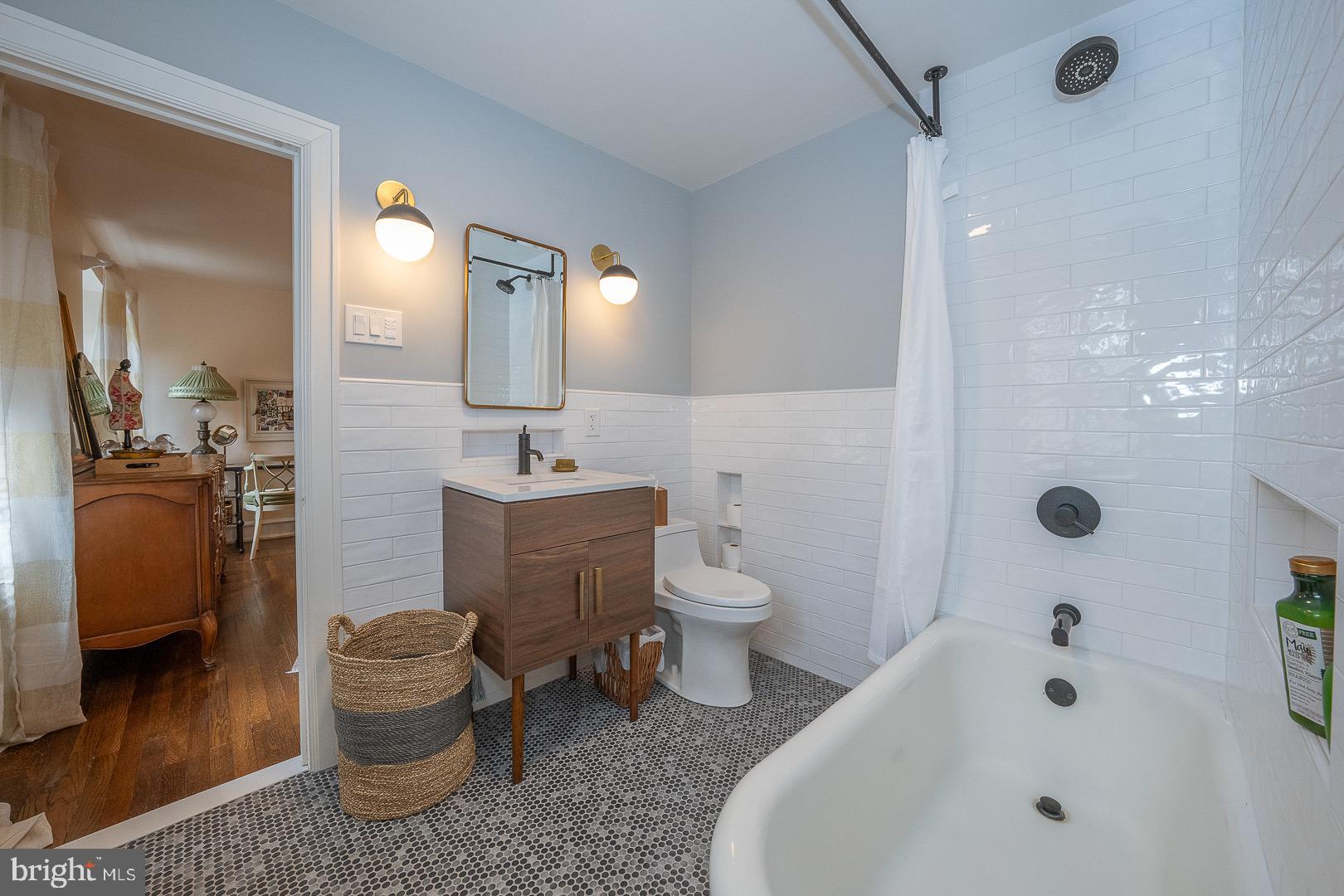 MERION STATION - Residential