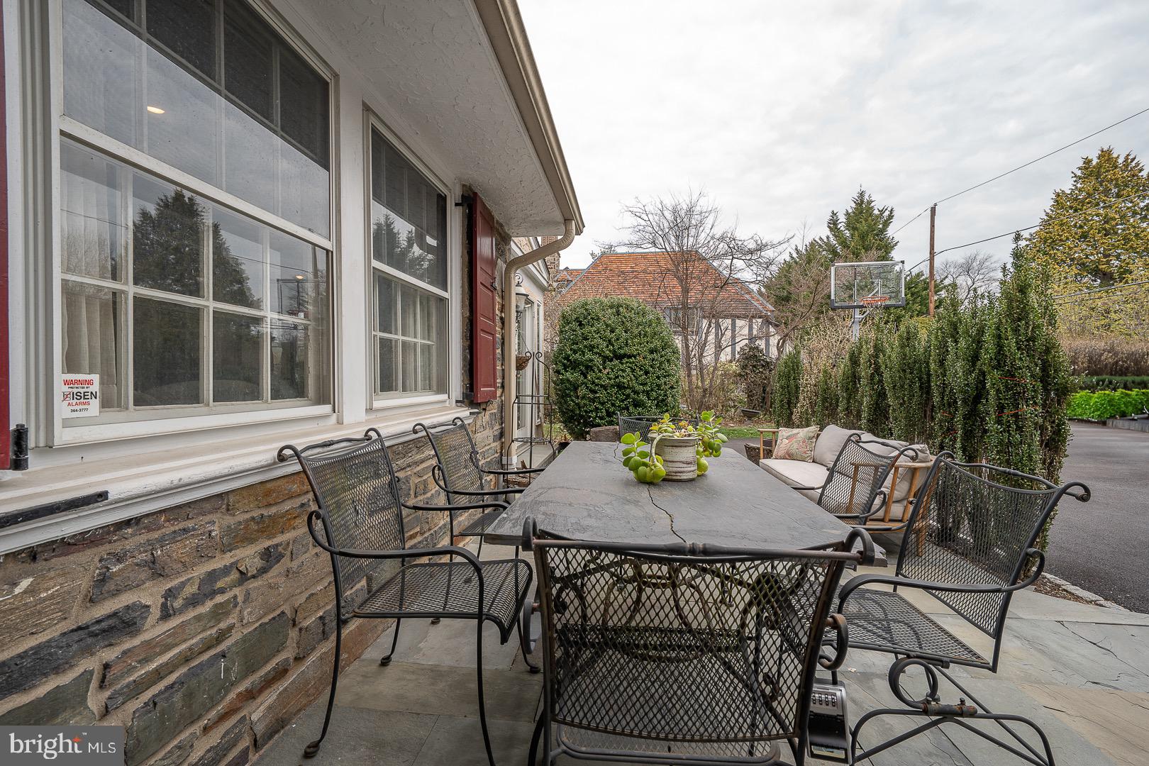 MERION STATION - Residential