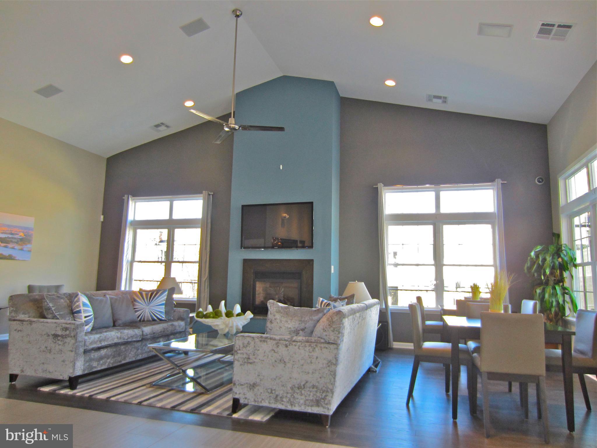 PARKSIDE AT ALEXANDRIA - Residential Lease