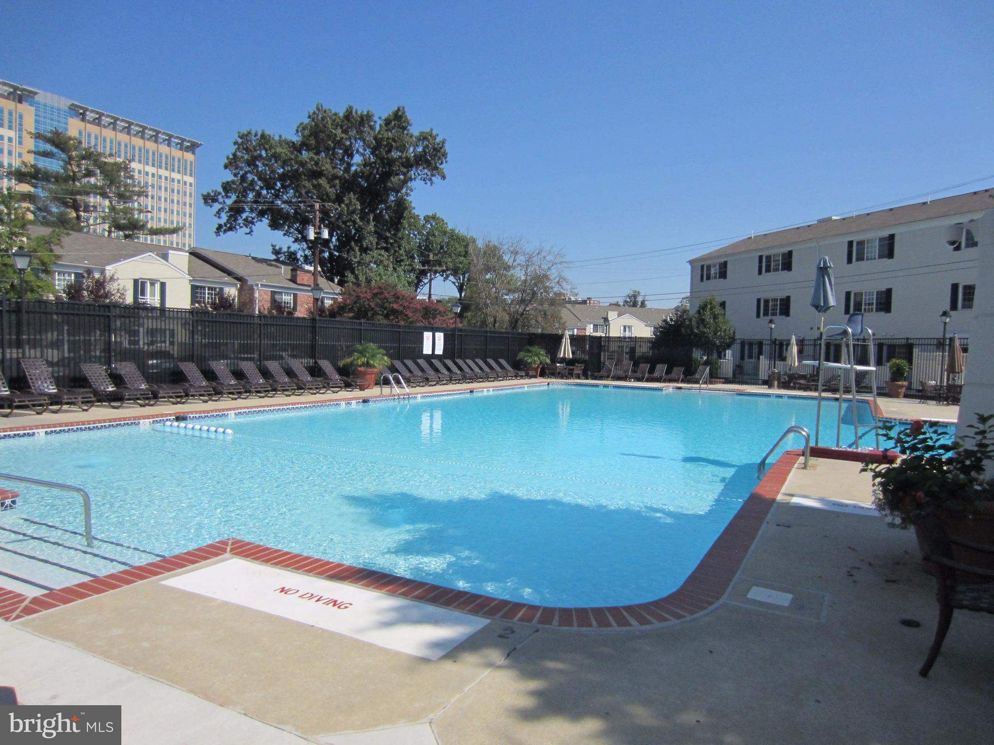 PARKSIDE AT ALEXANDRIA - Residential Lease